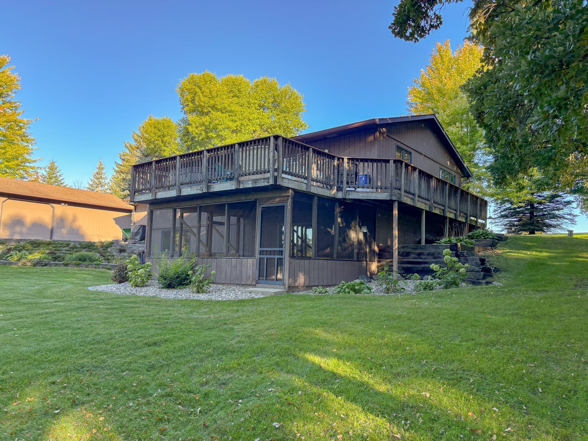 main property photo 40