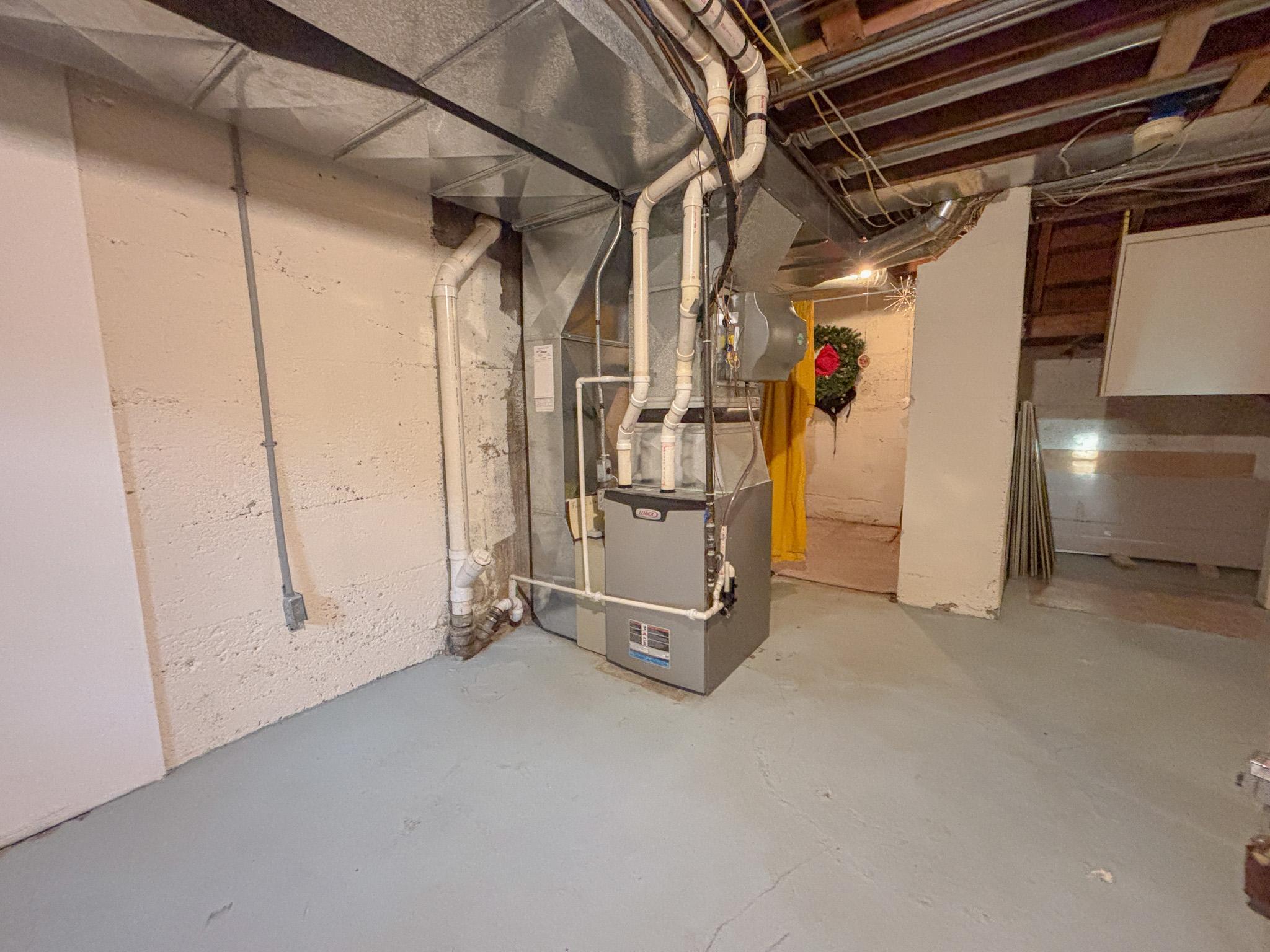 main property photo 45