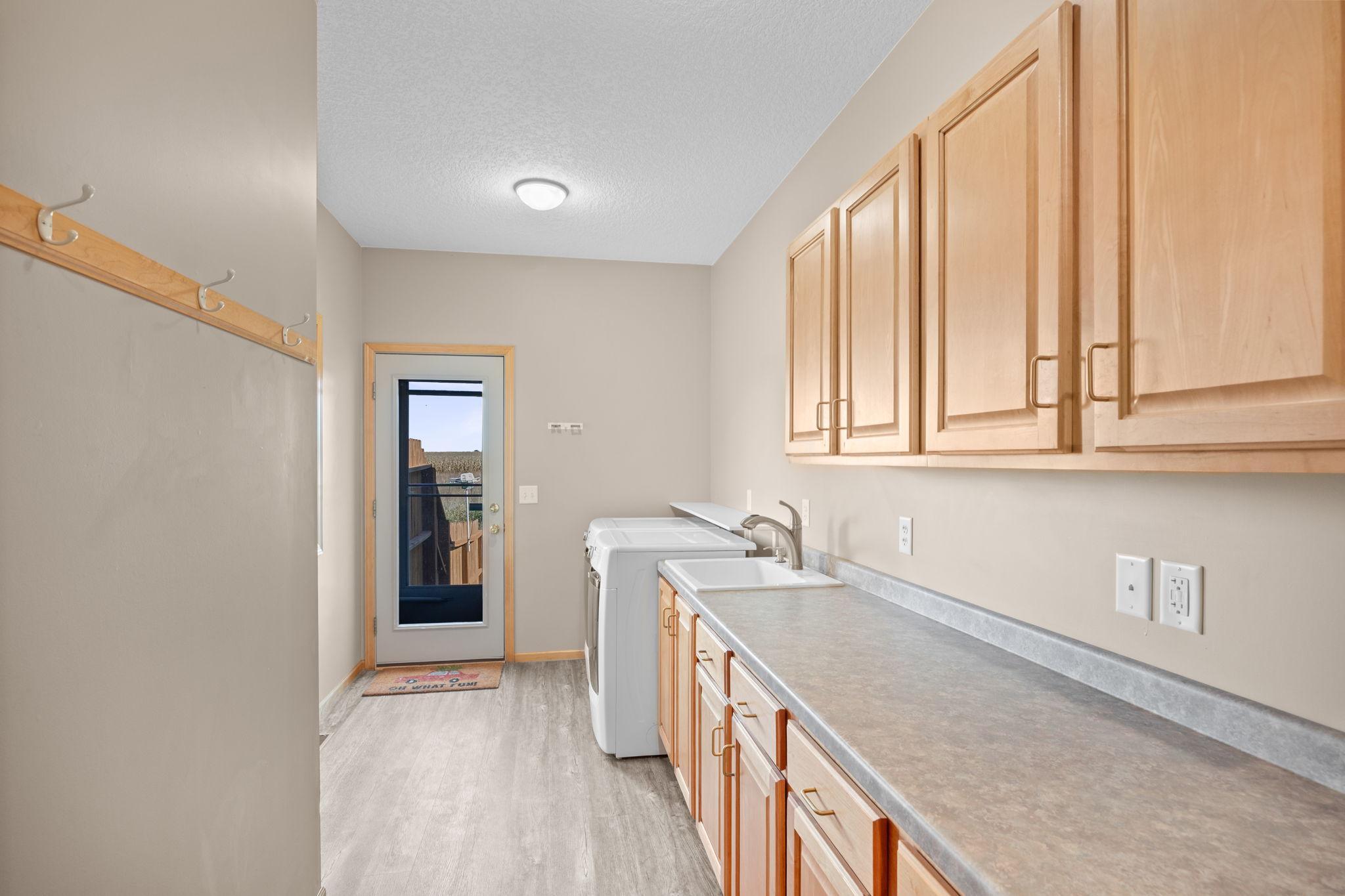 main property photo 19