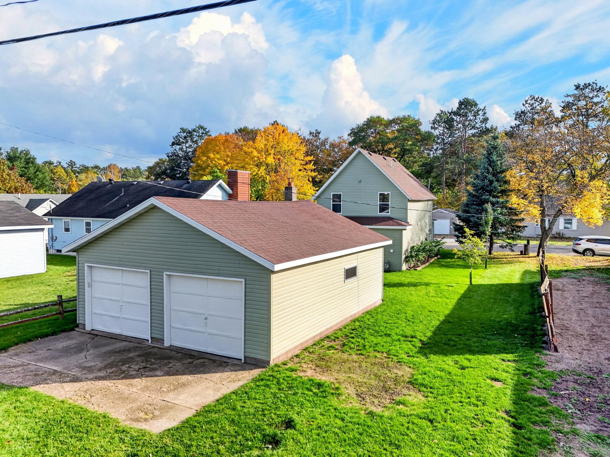 main property photo 25