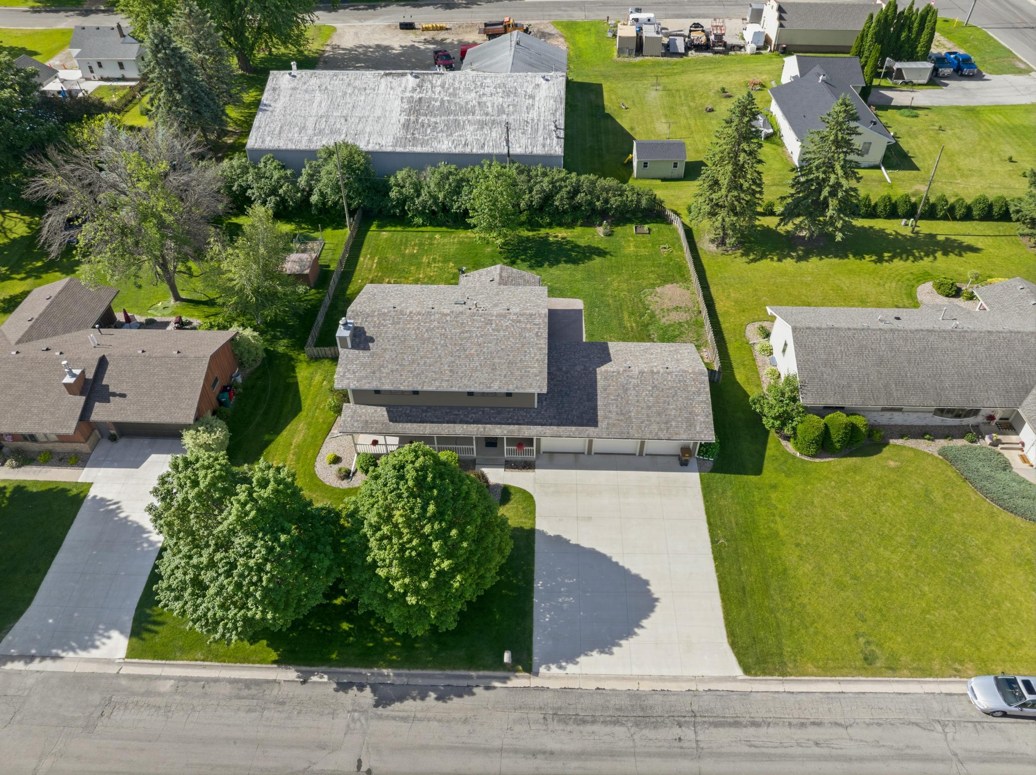main property photo 47