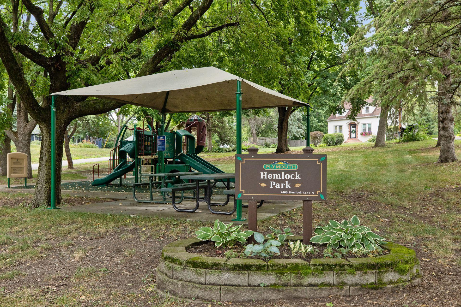 main property photo 40