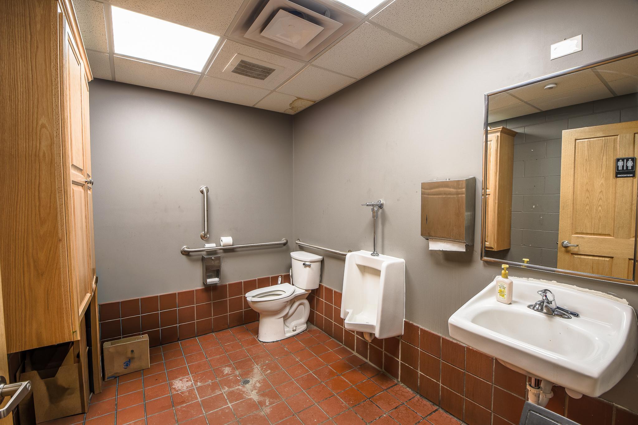 main property photo 41
