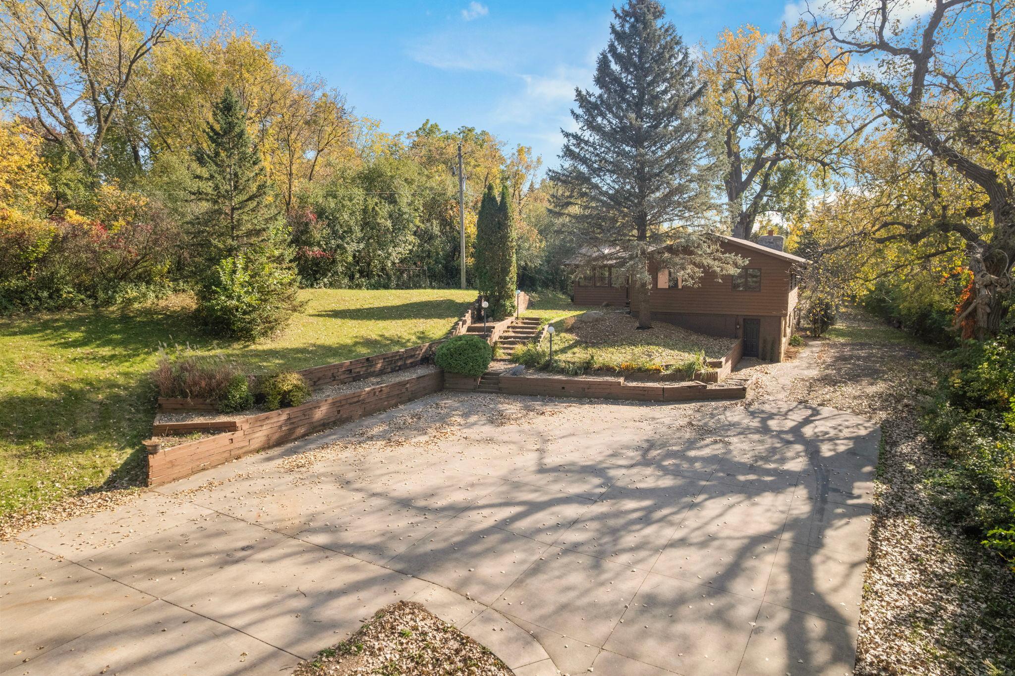 main property photo 51