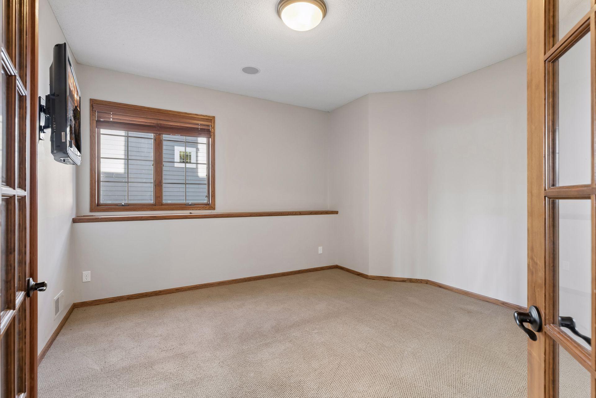 main property photo 59