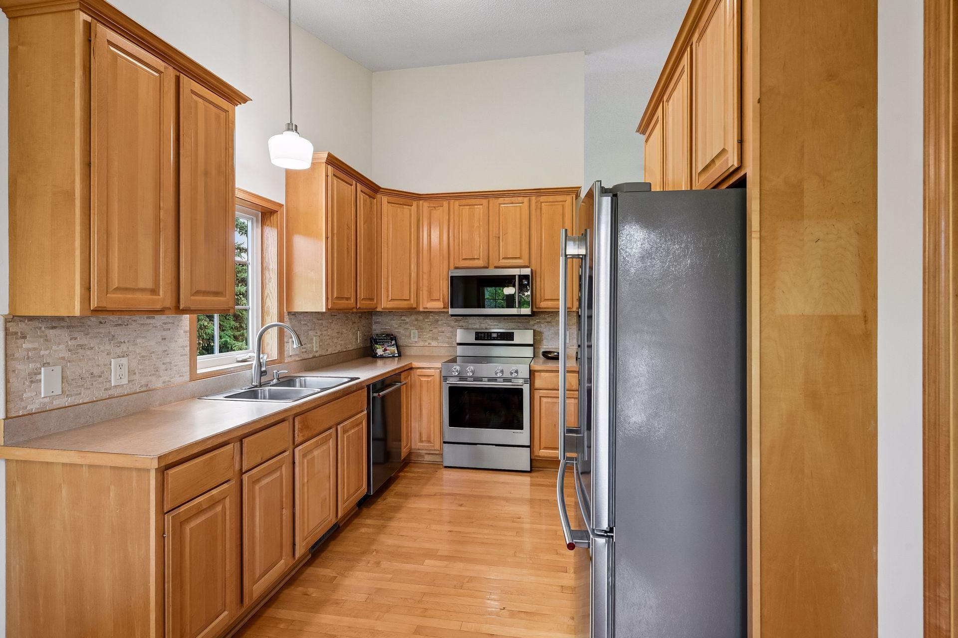main property photo 24