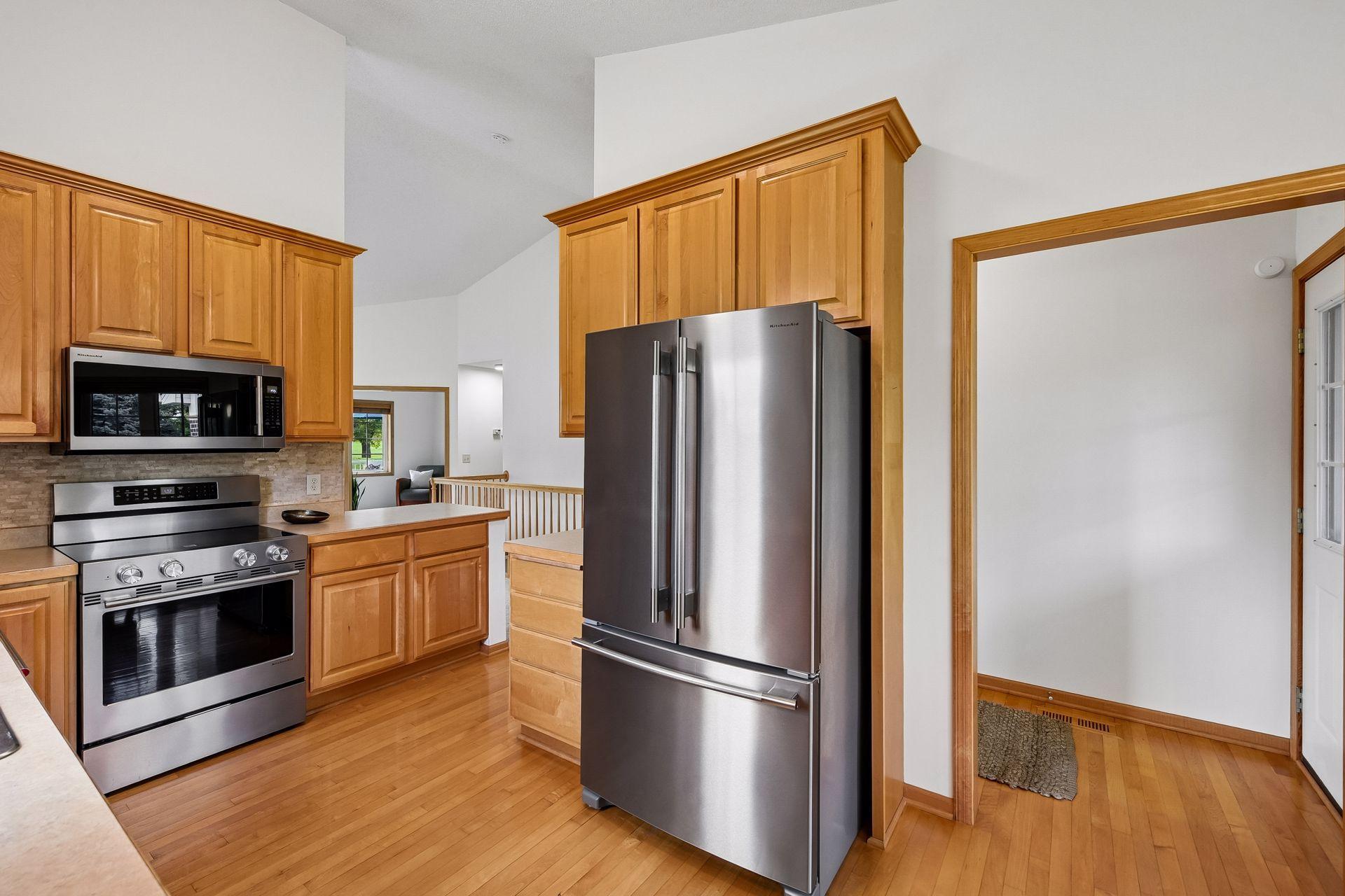 main property photo 27