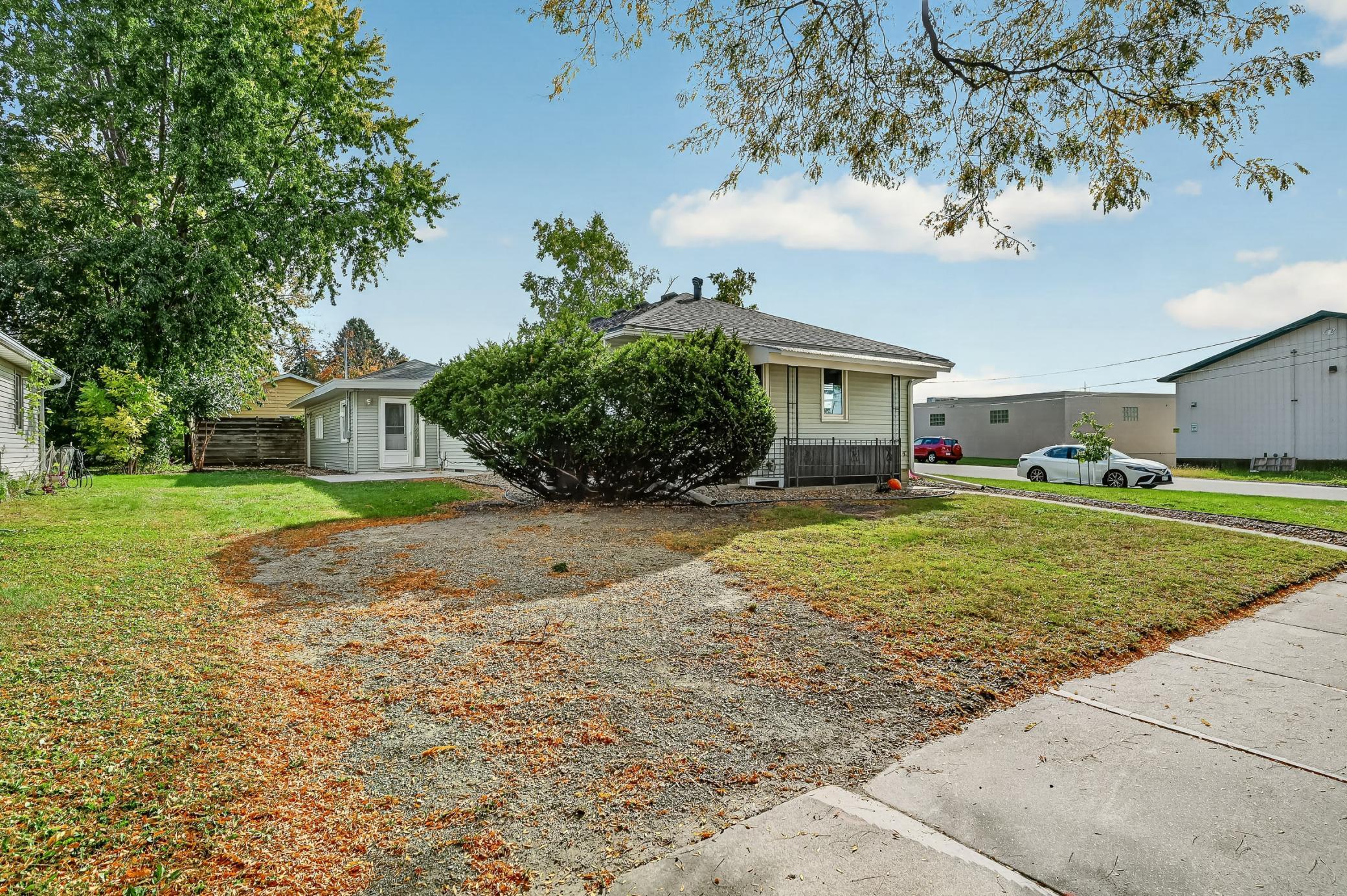 main property photo 42