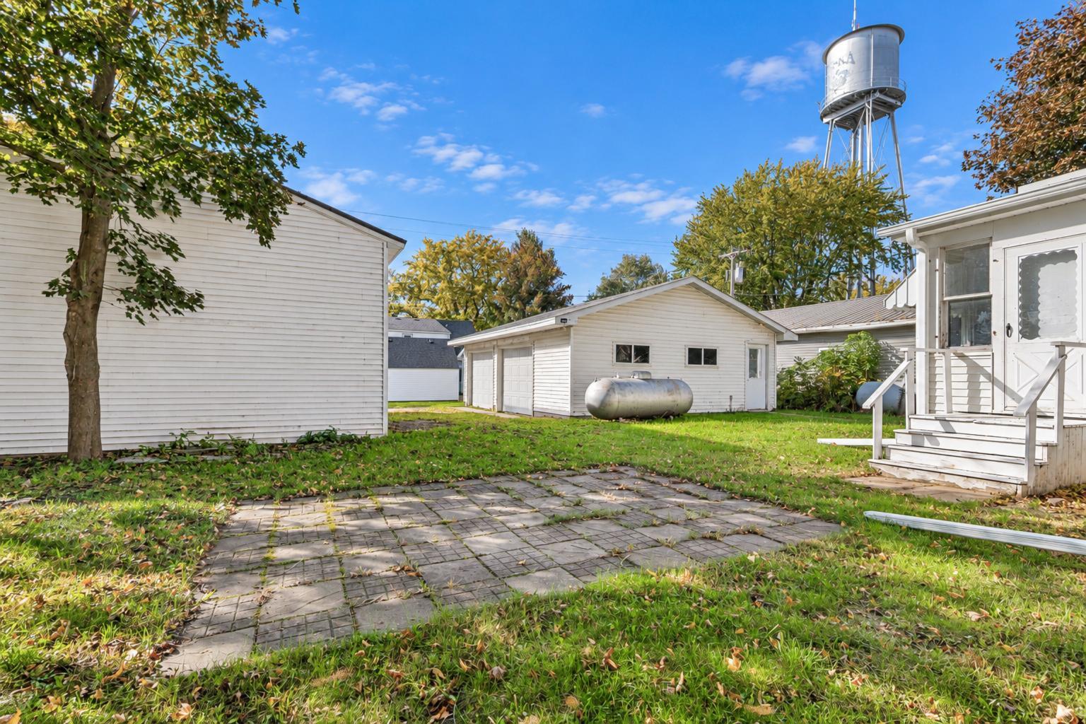 main property photo 54