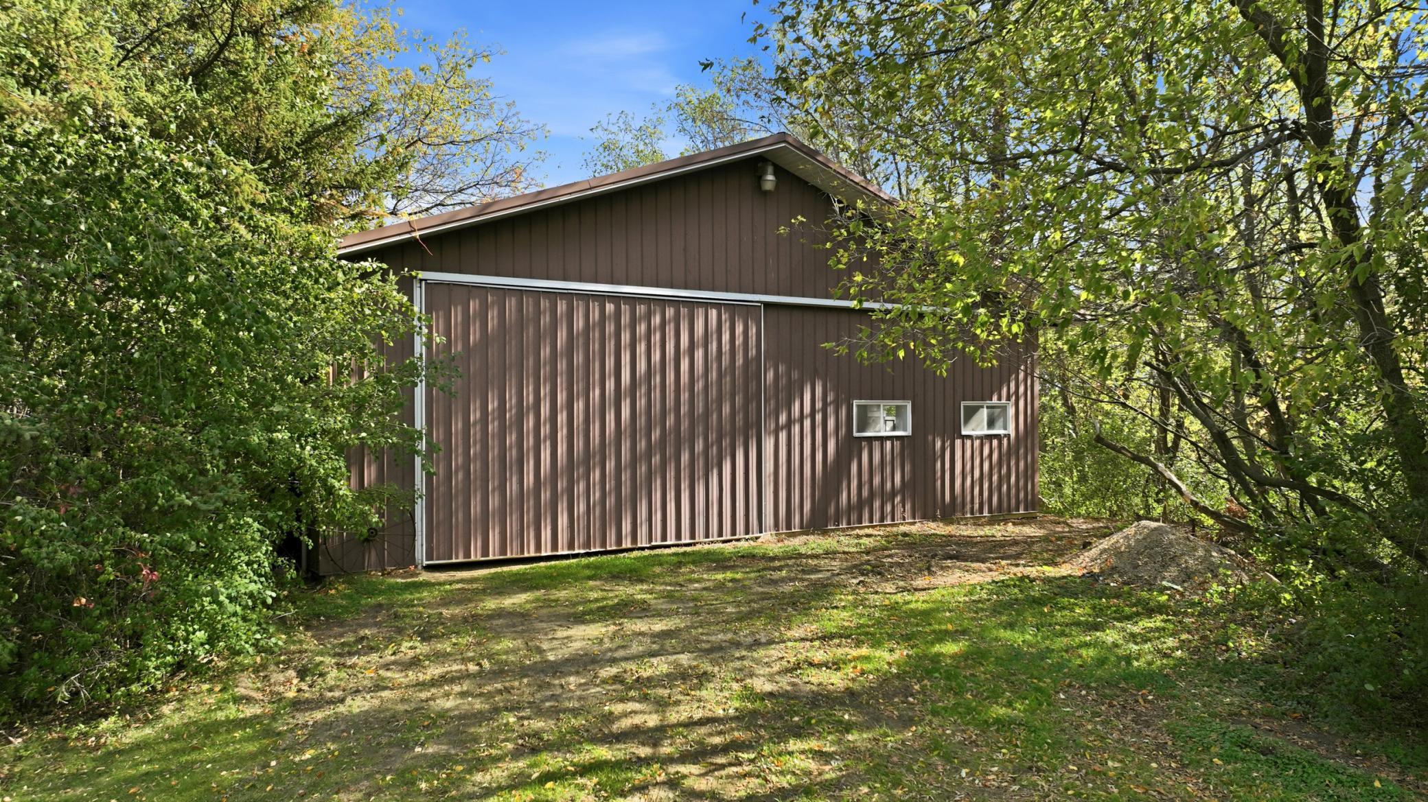 main property photo 27