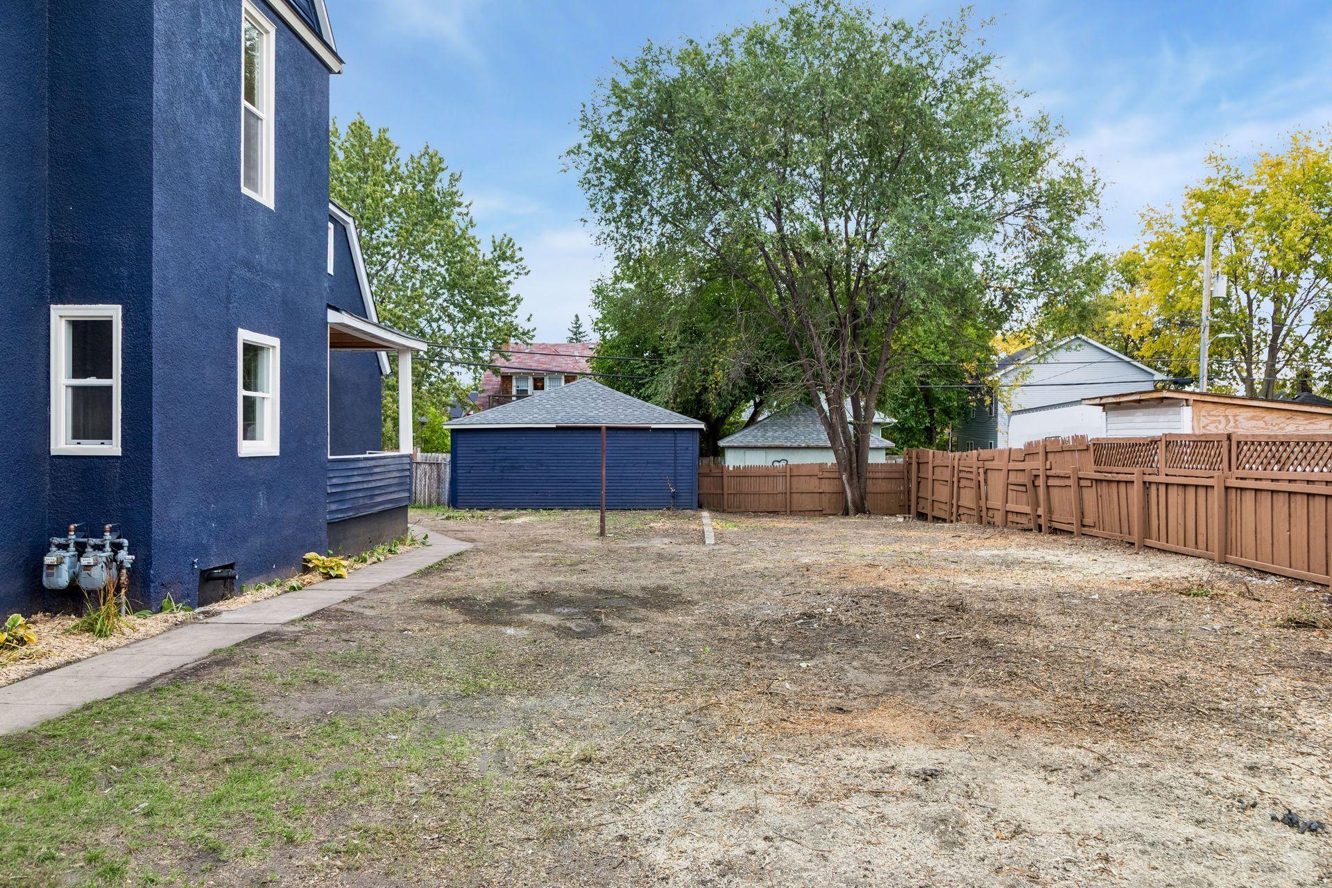 main property photo 40
