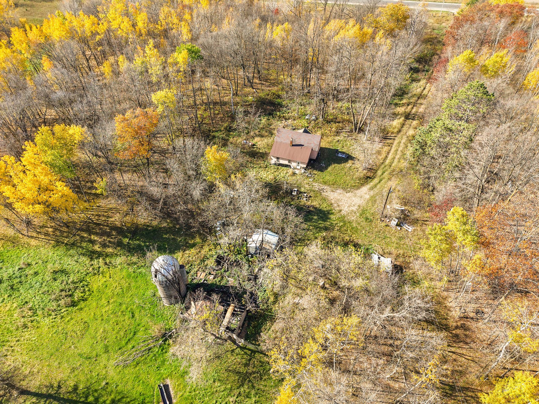 main property photo 8
