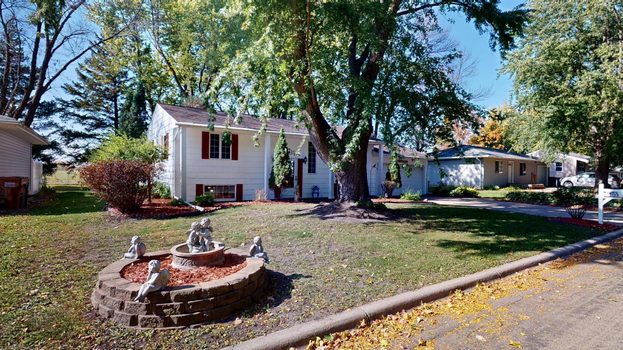 main property photo 30
