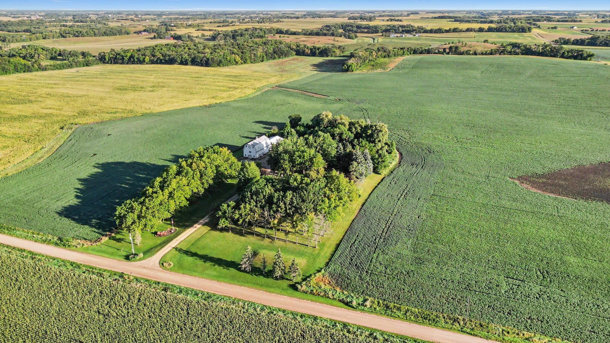 main property photo 5