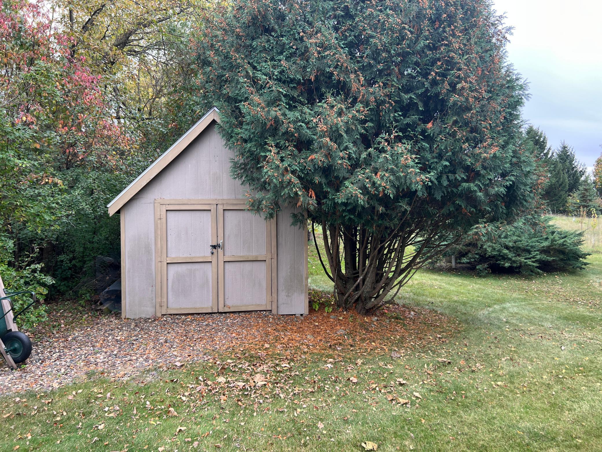 main property photo 25