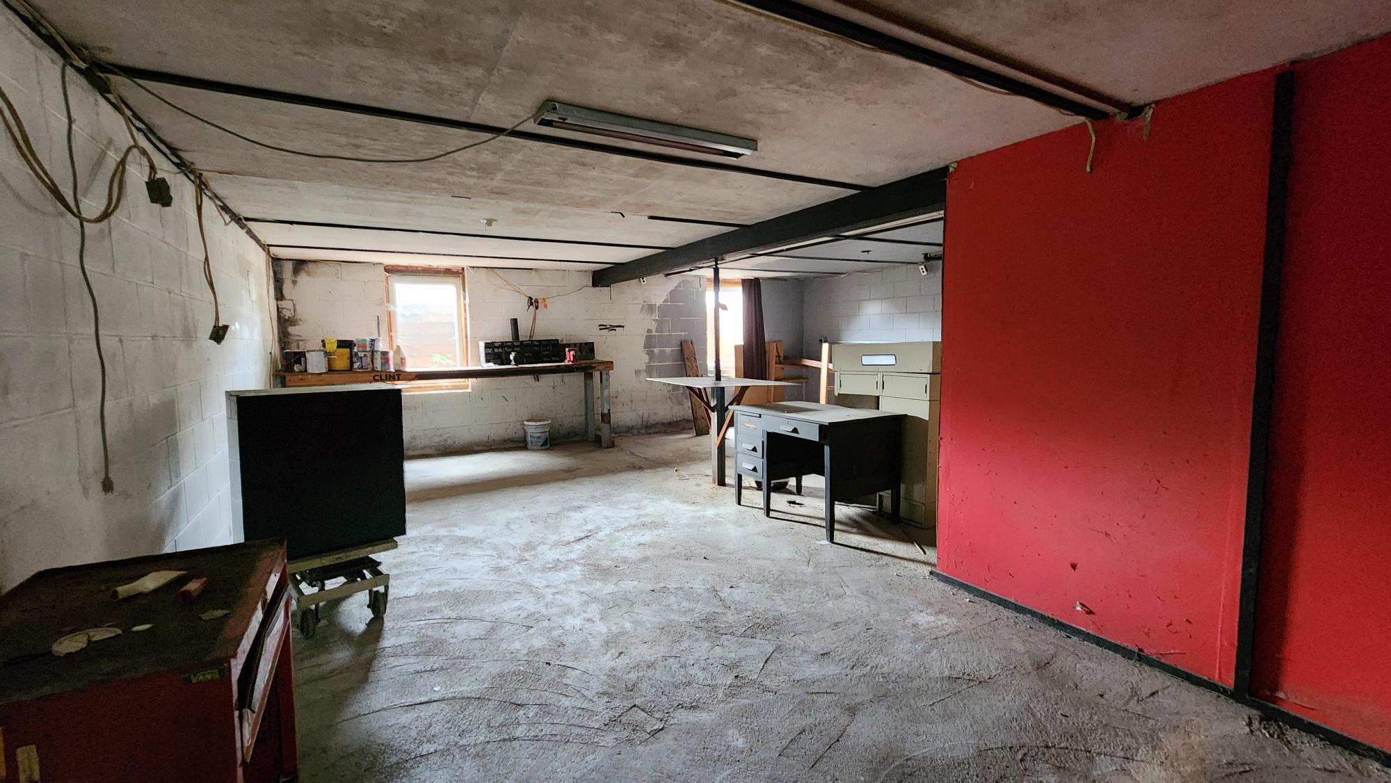 main property photo 17