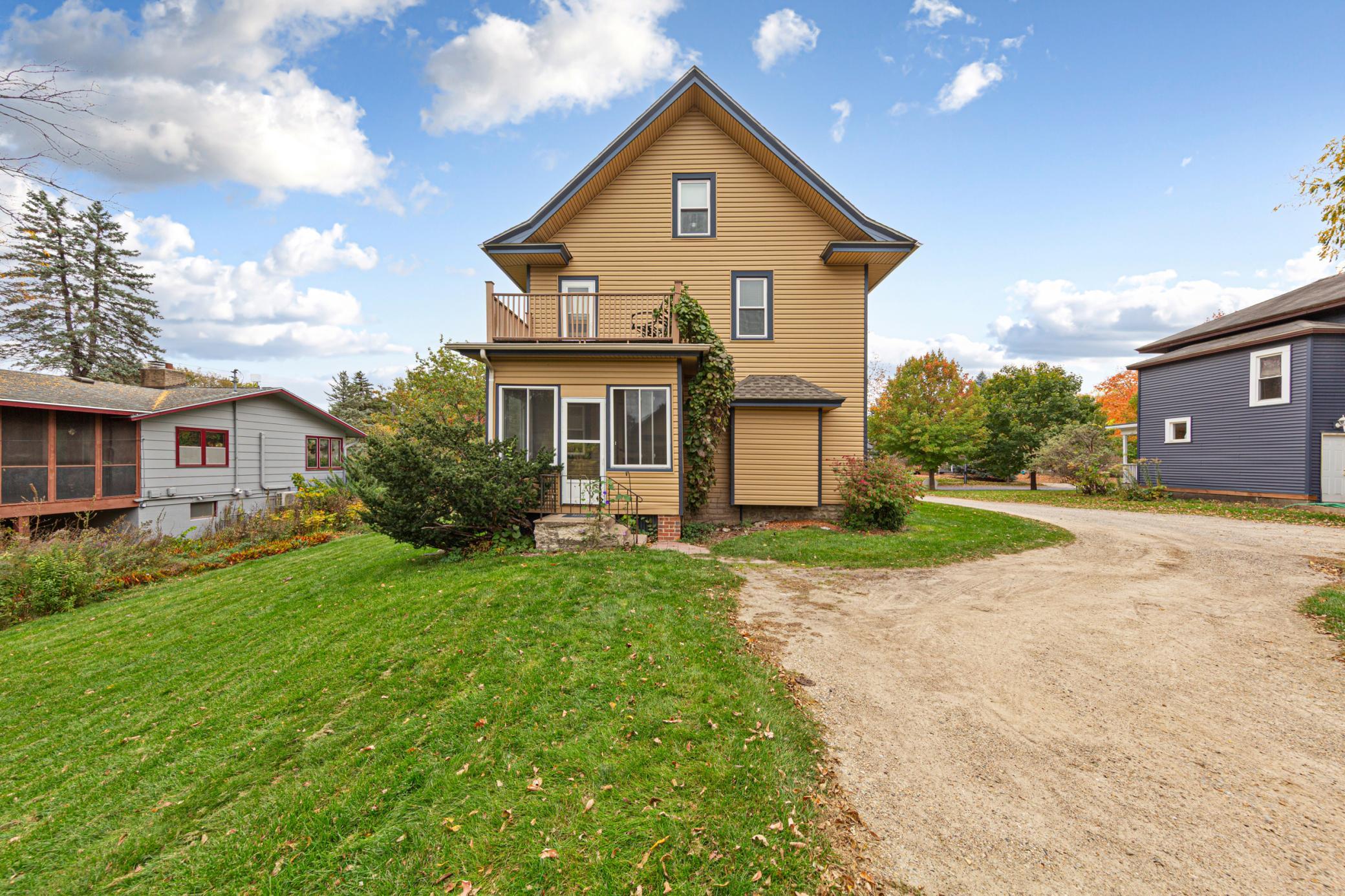 main property photo 41