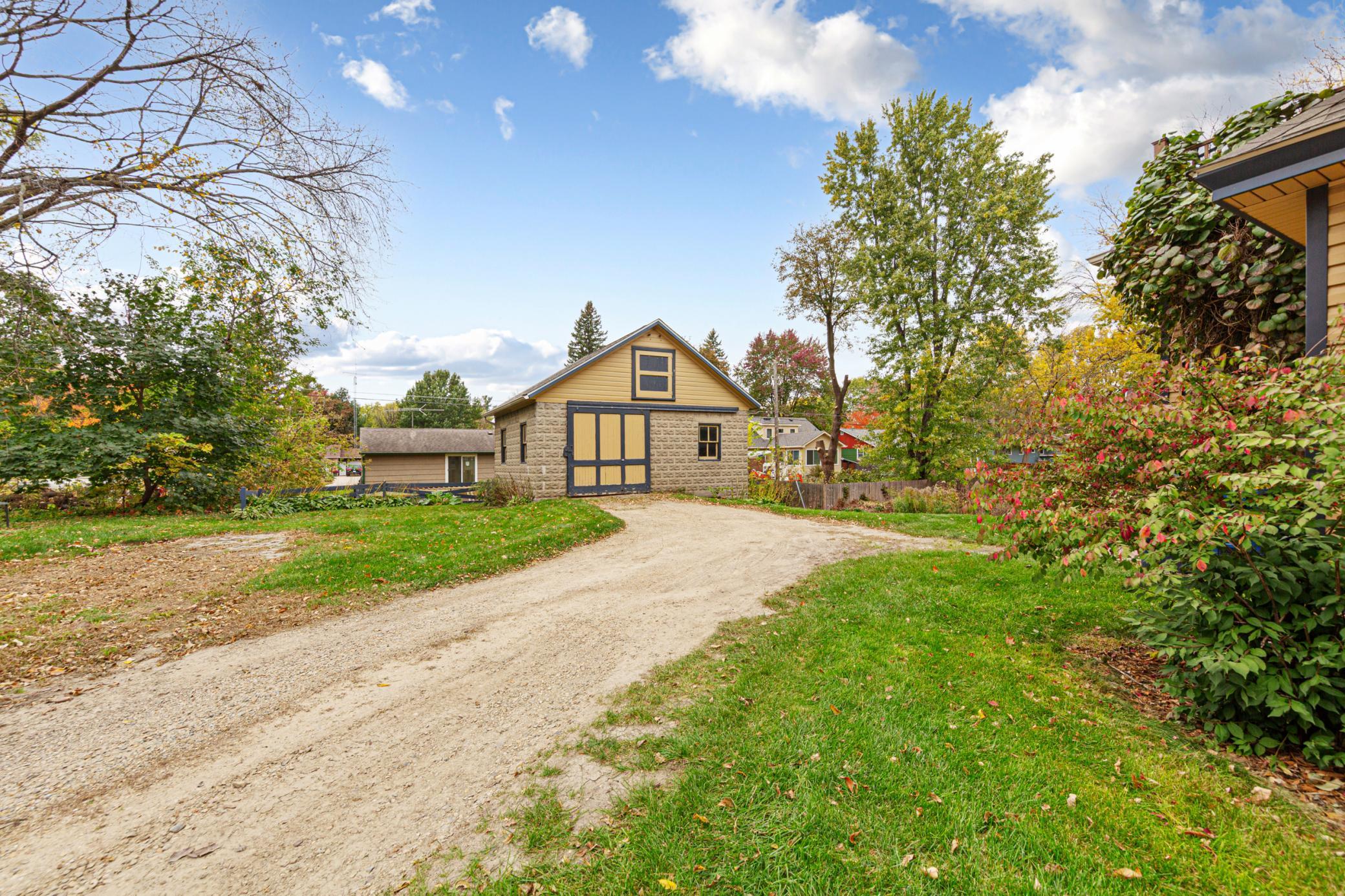 main property photo 42
