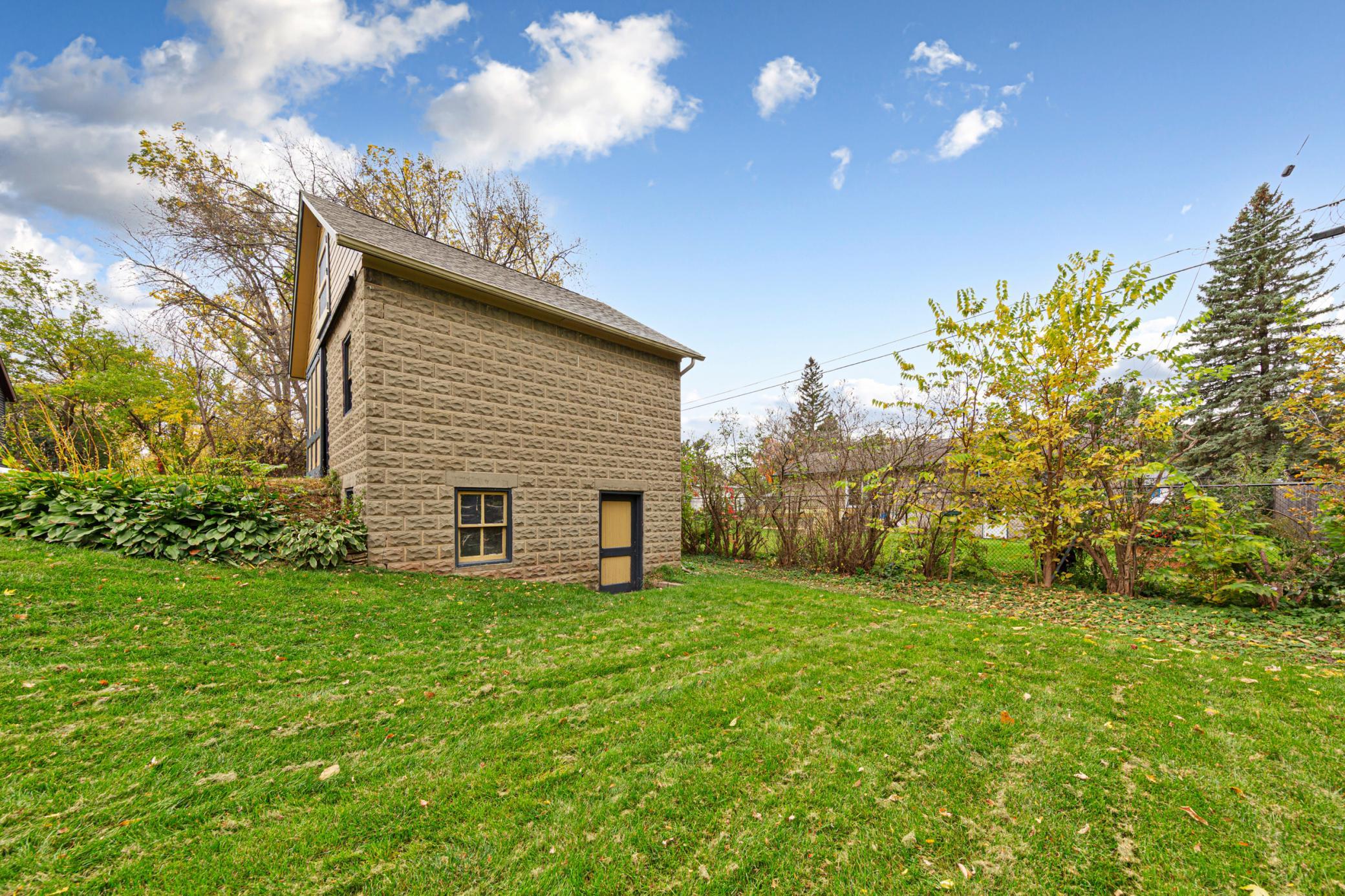 main property photo 44