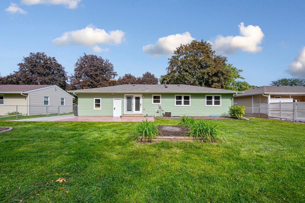 main property photo 39