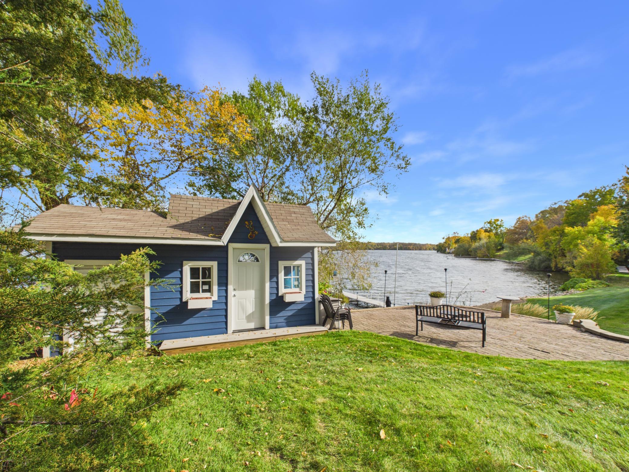 main property photo 75