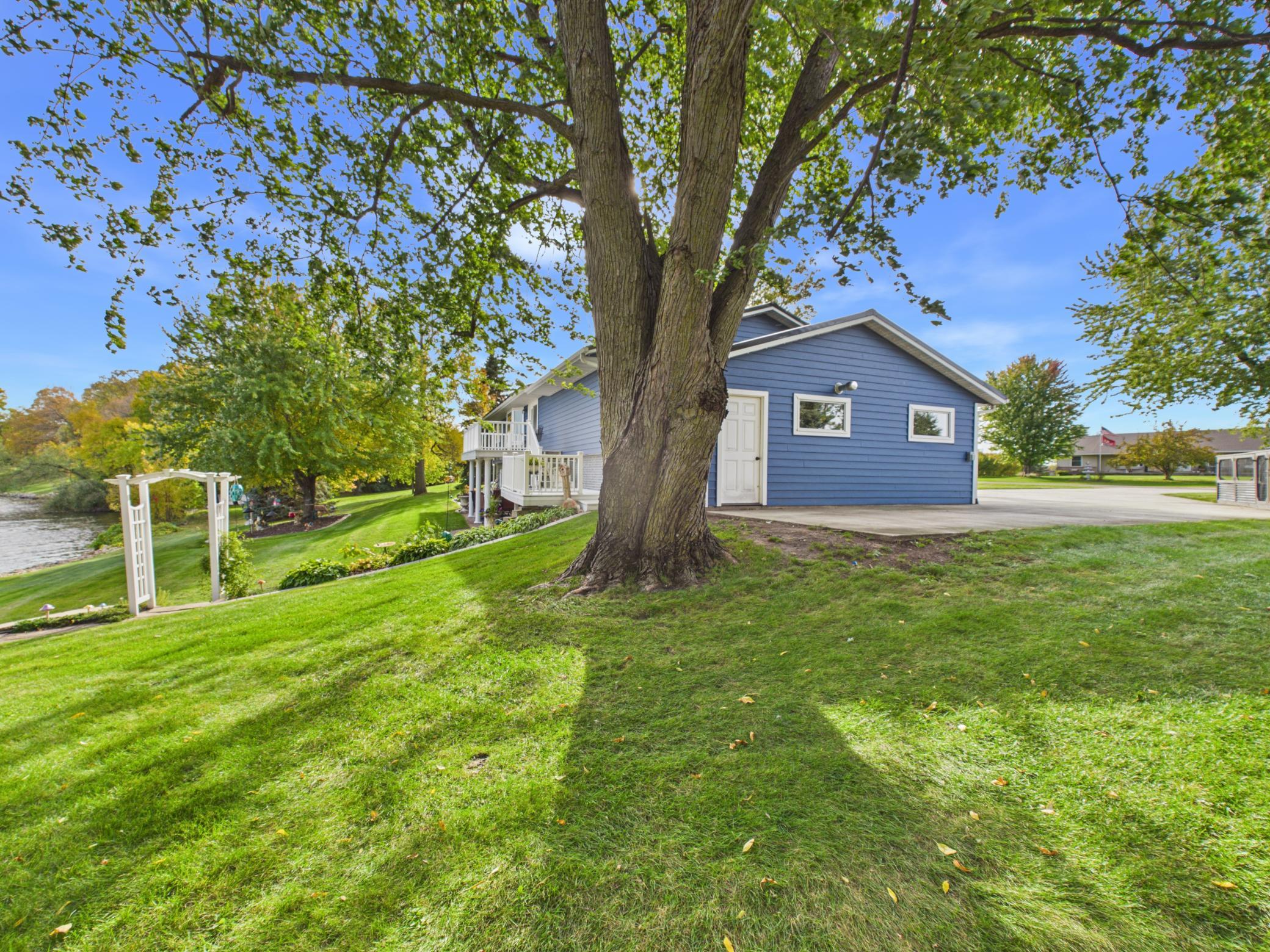 main property photo 77