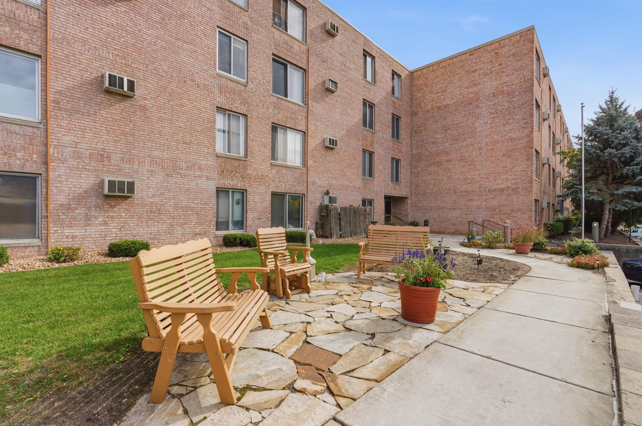 main property photo 18