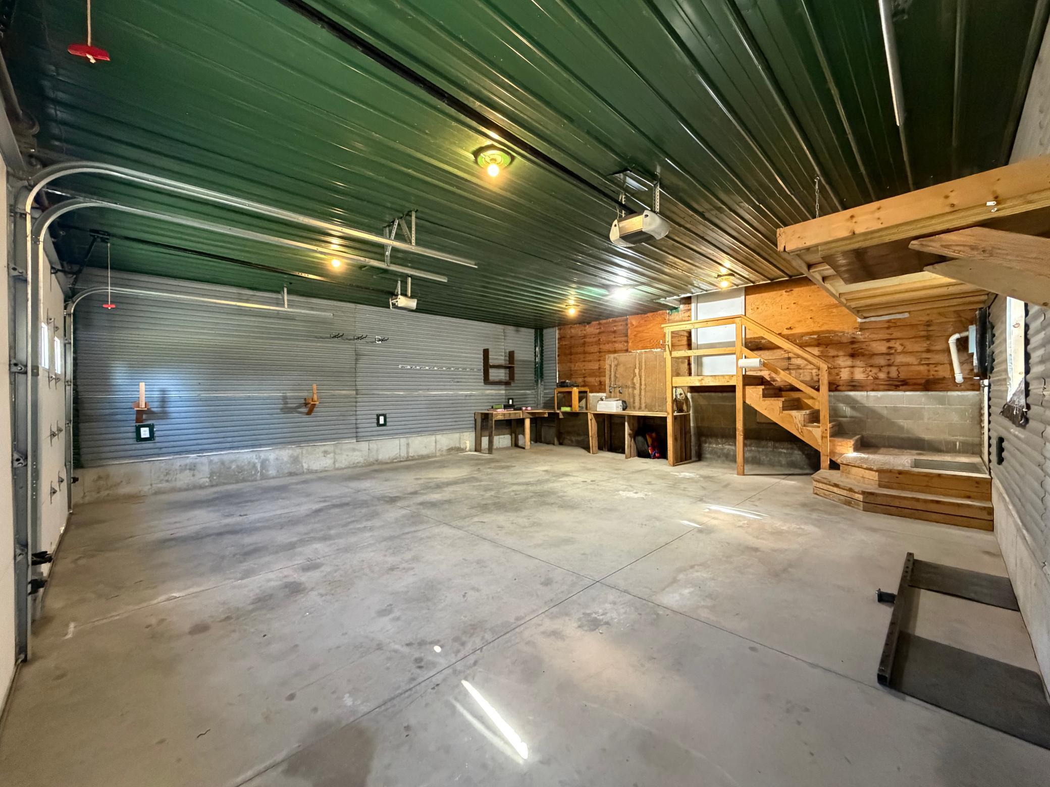 main property photo 39