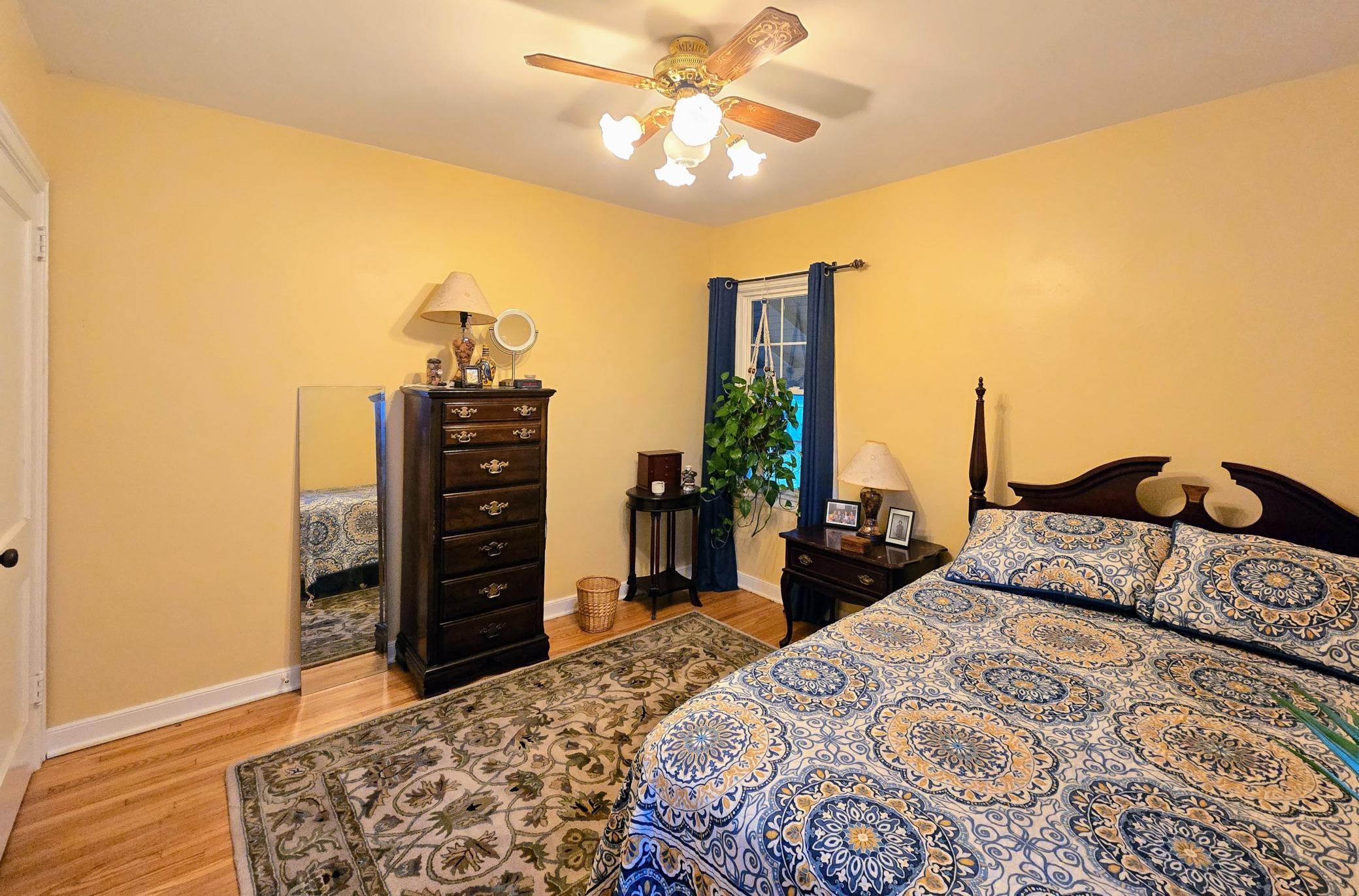 main property photo 13