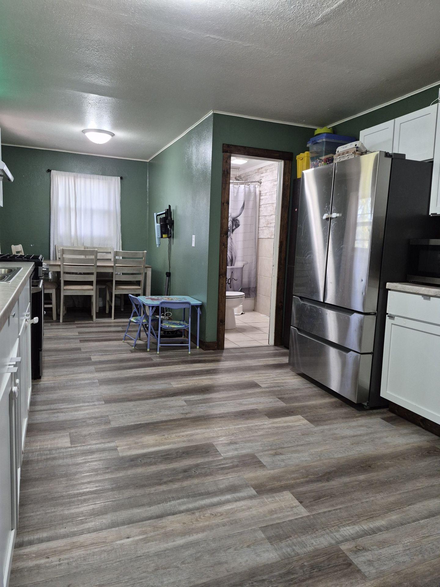 main property photo 6