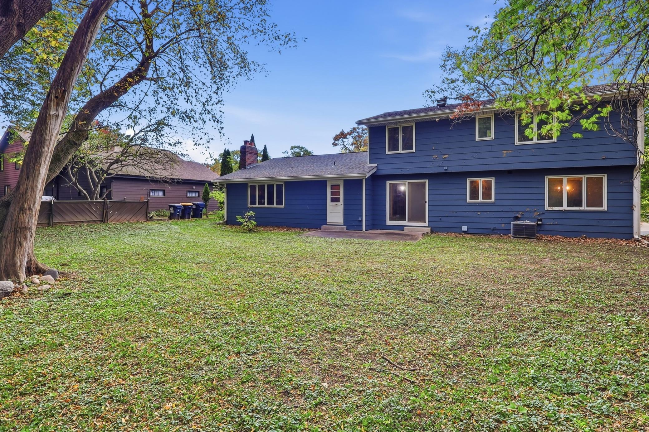 main property photo 30