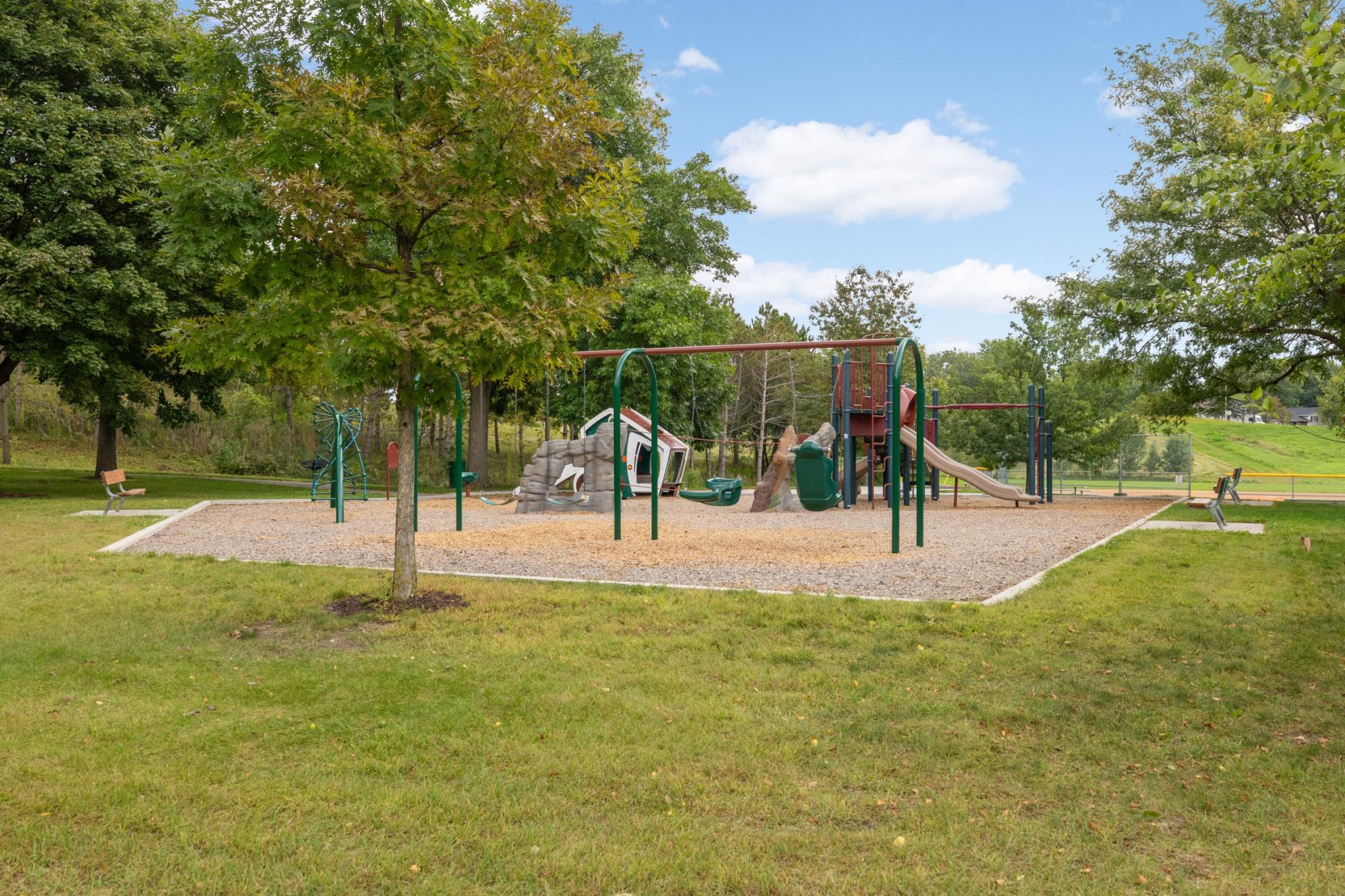 main property photo 31