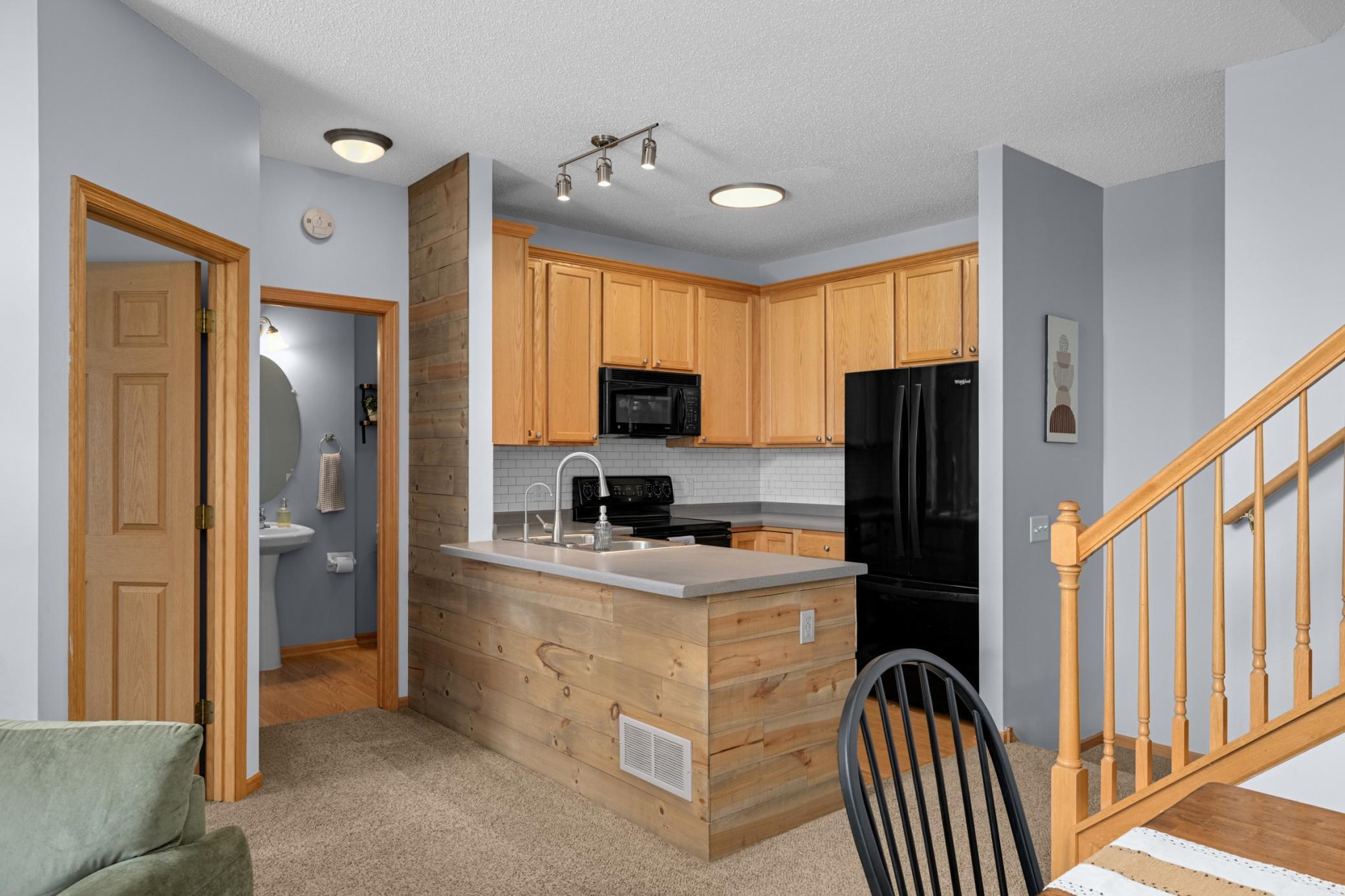 main property photo 5