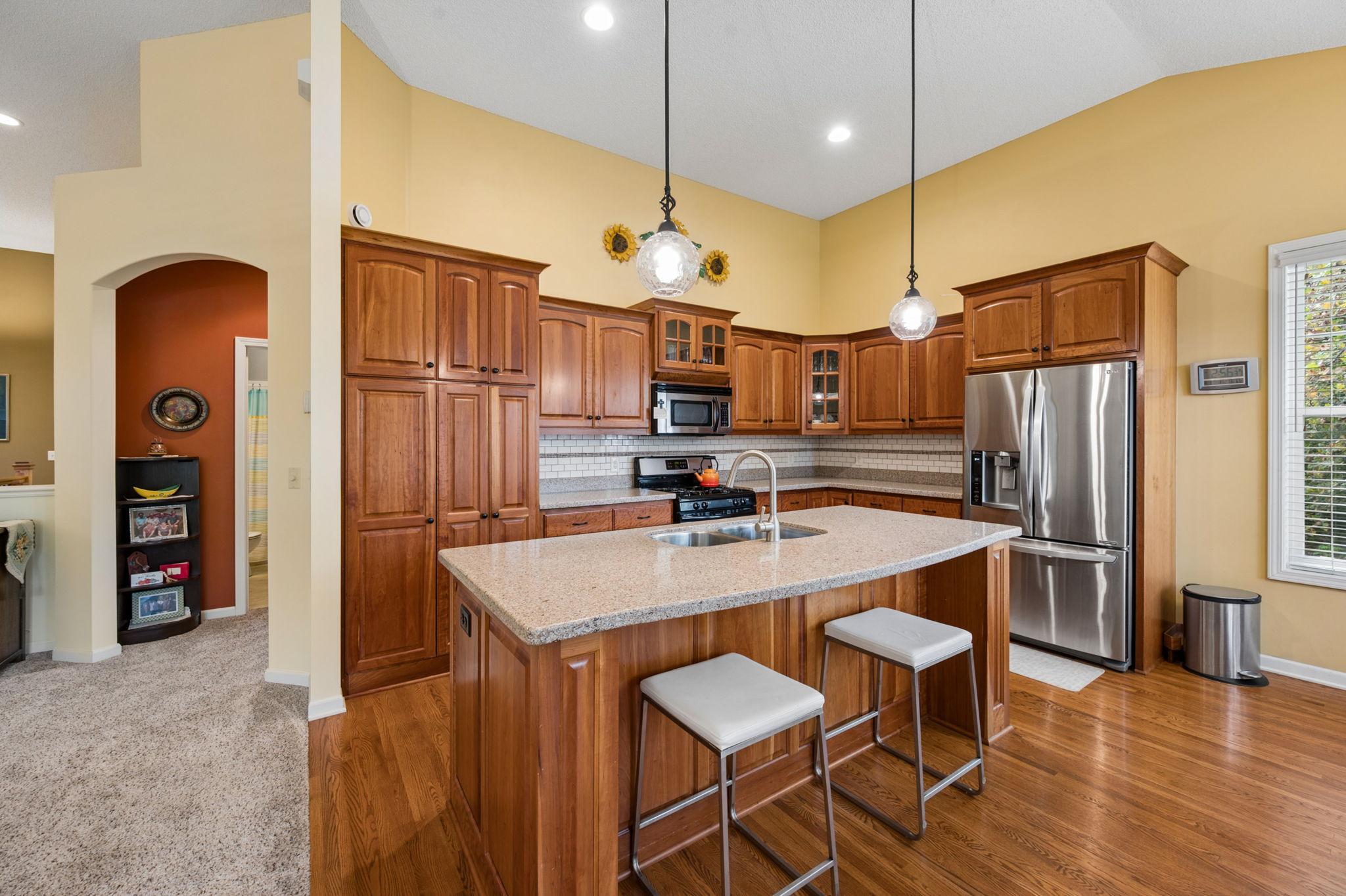 main property photo 11
