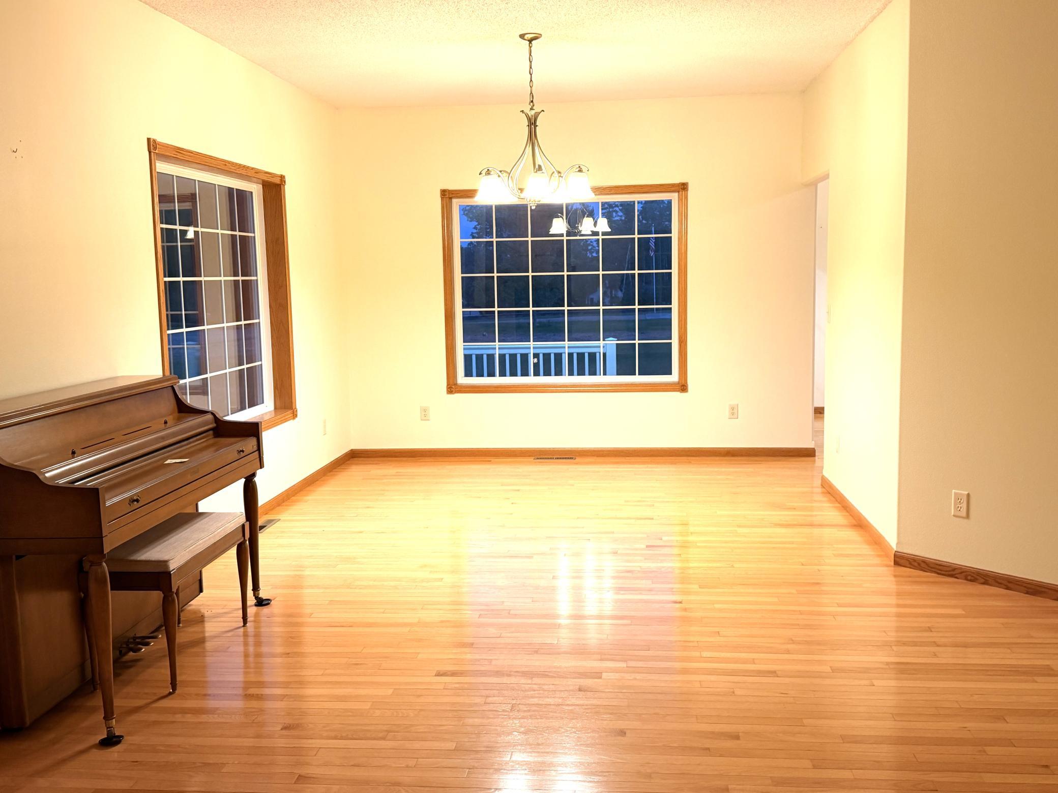 main property photo 3