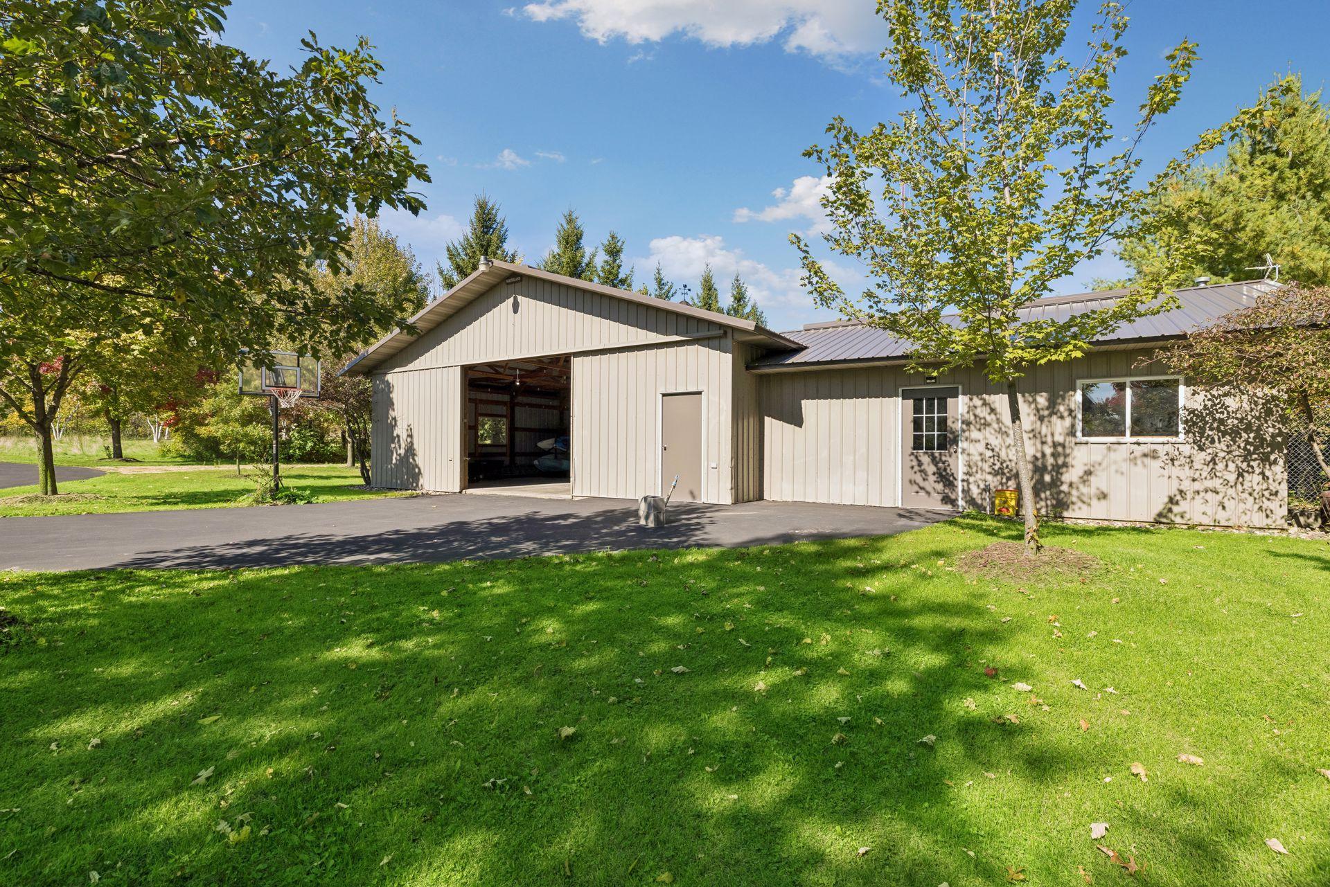 main property photo 54