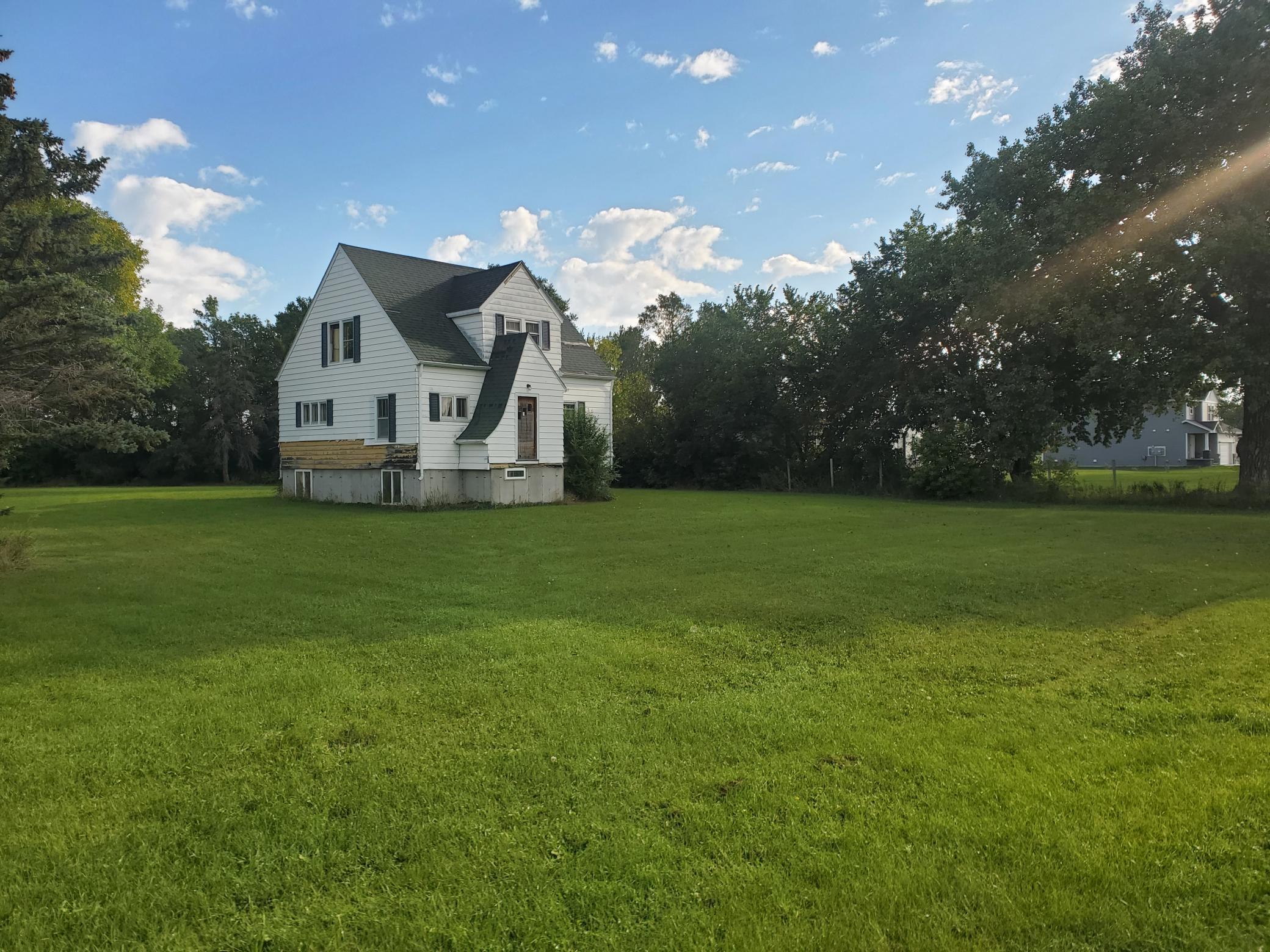 main property photo 14