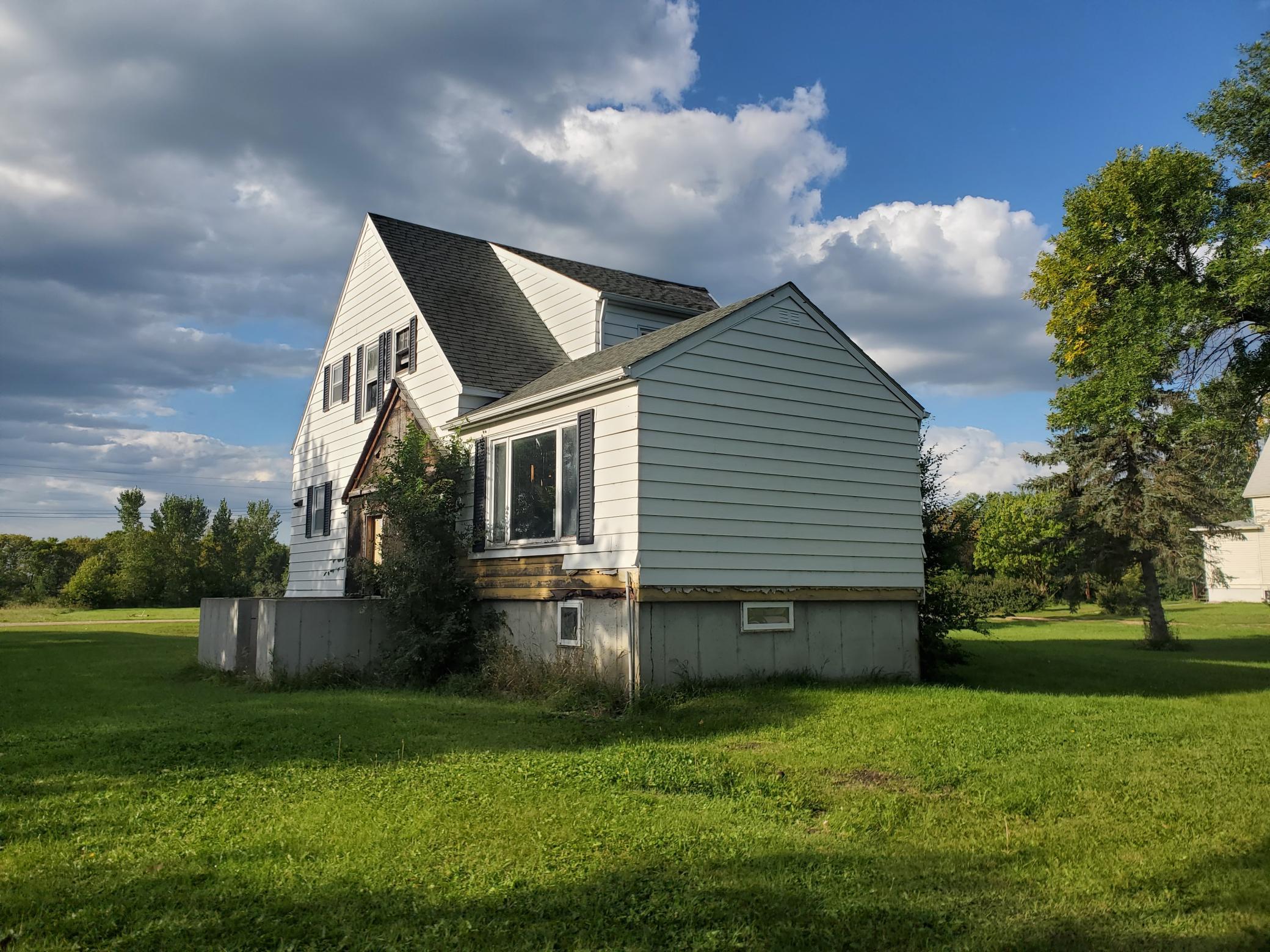 main property photo 19
