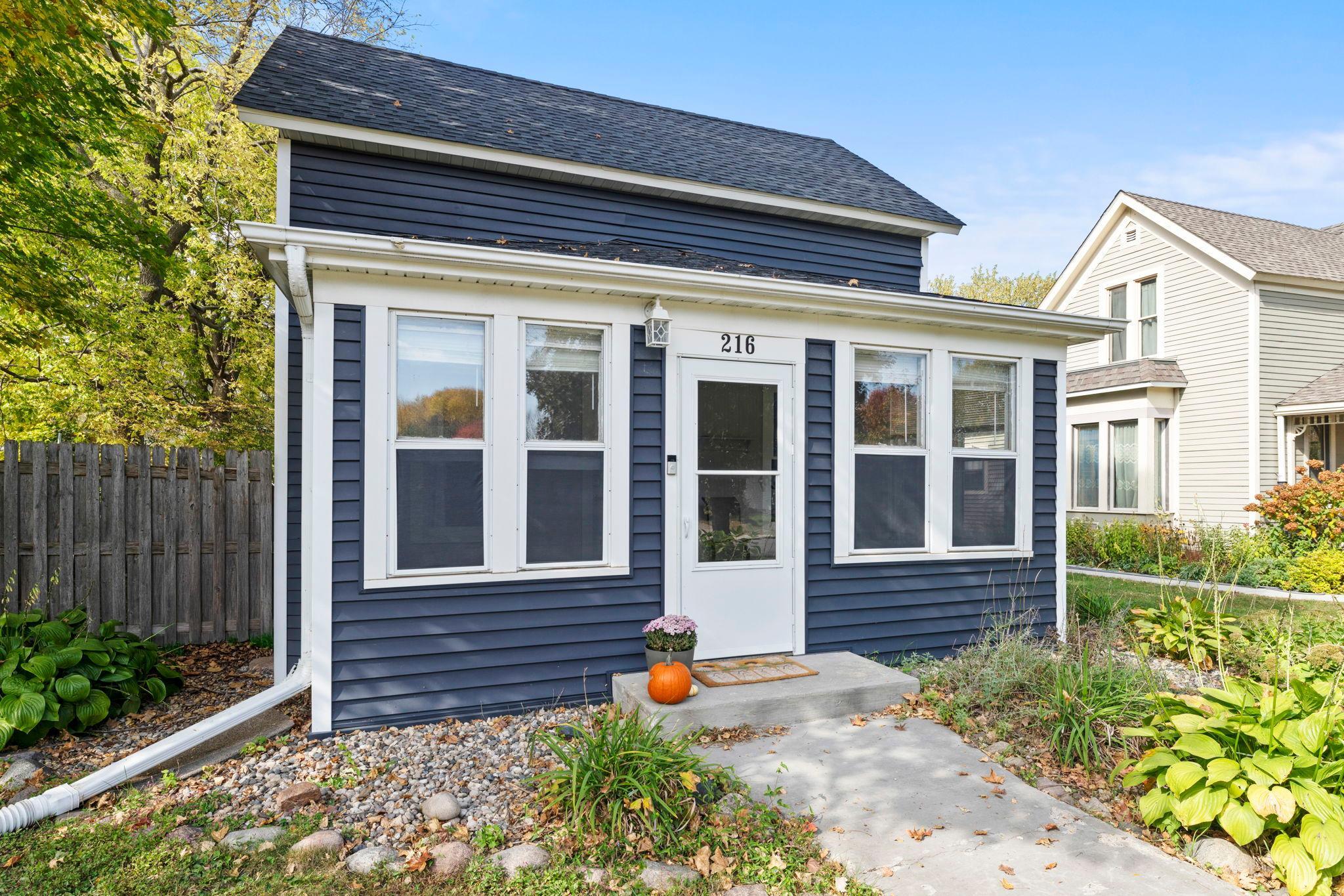 main property photo 34