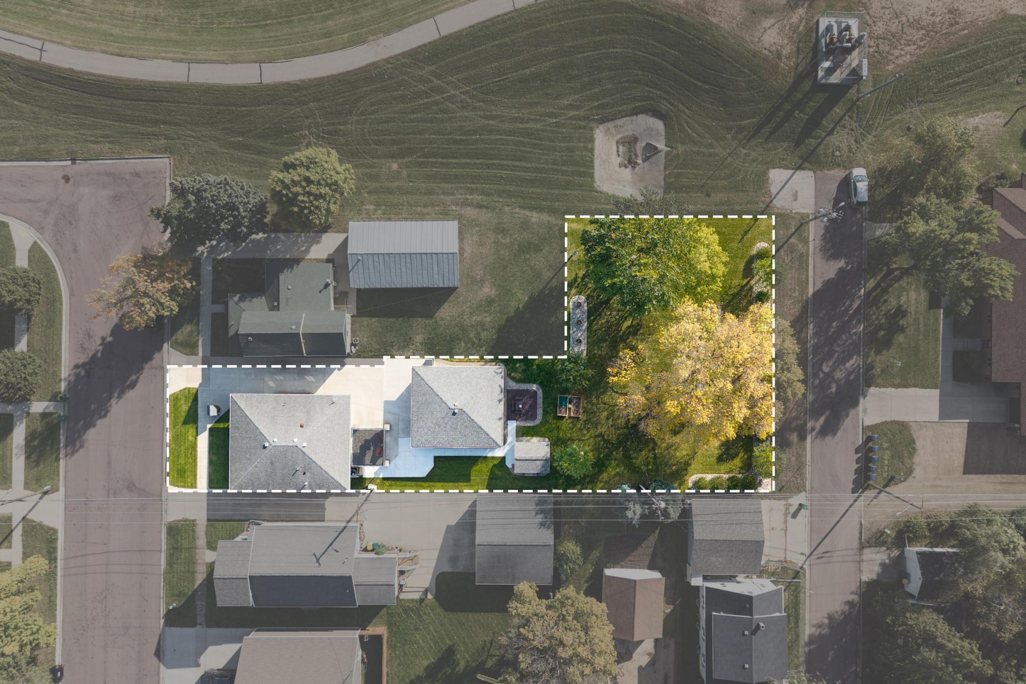 main property photo 42