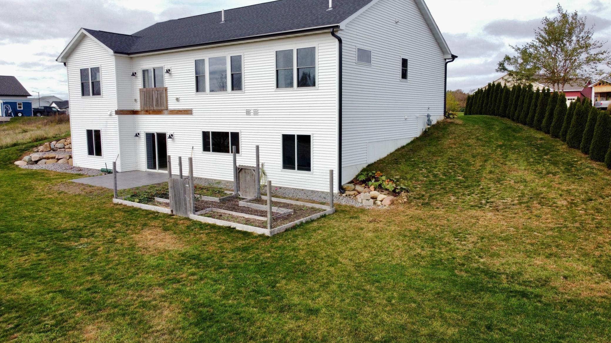 main property photo 66