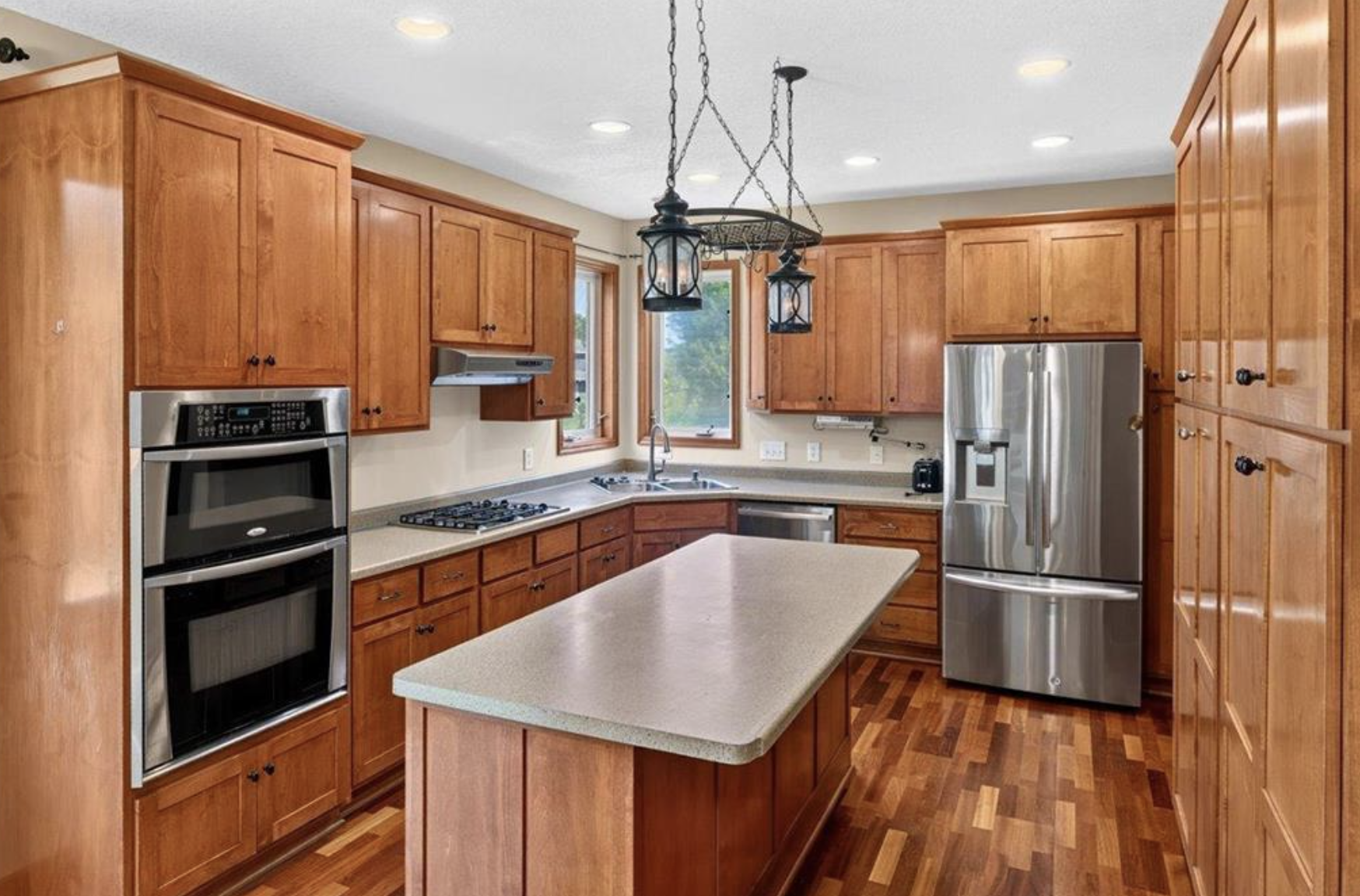 main property photo 13