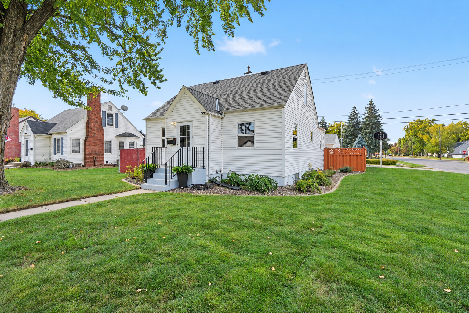main property photo 31