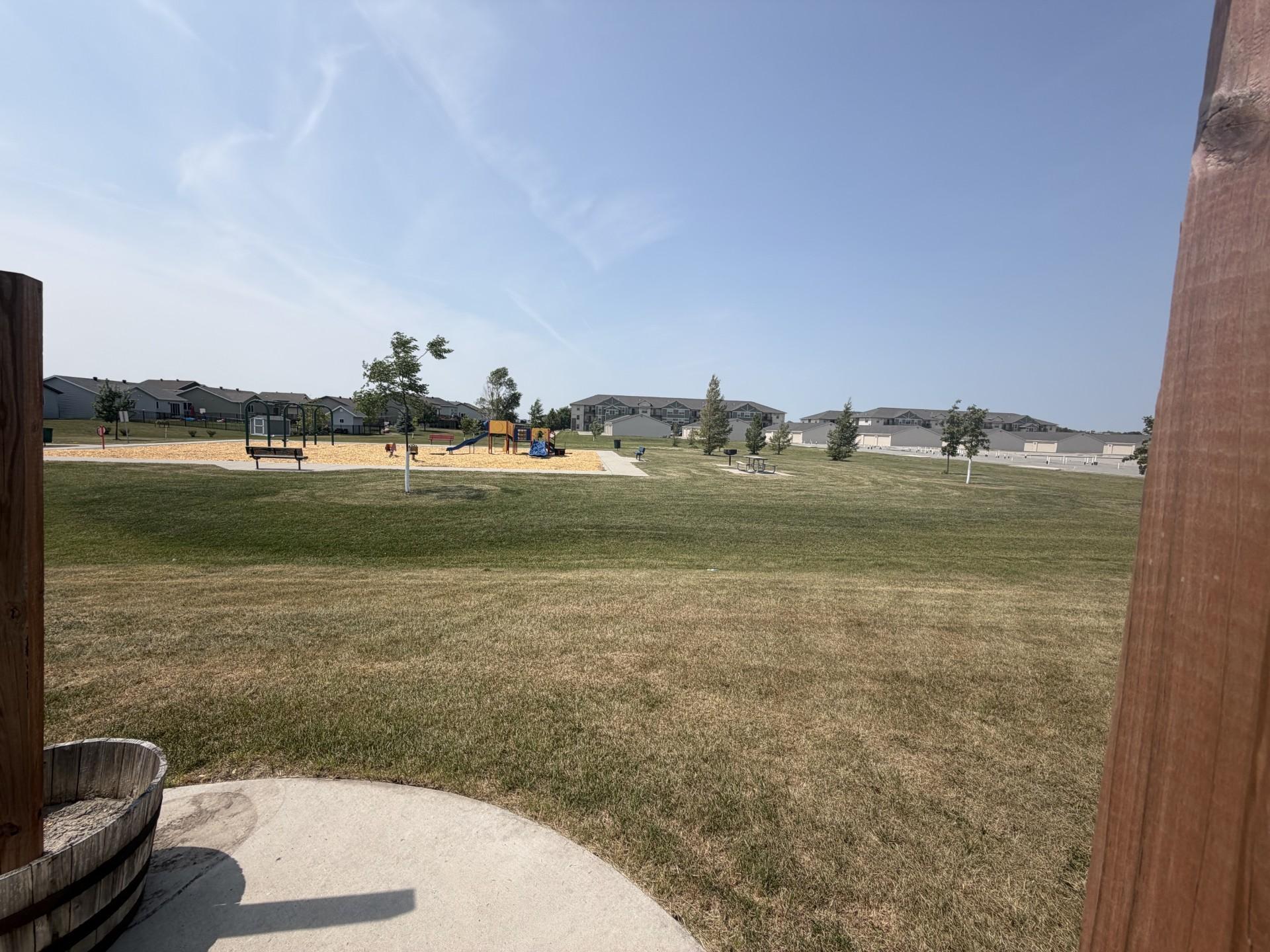 main property photo 10