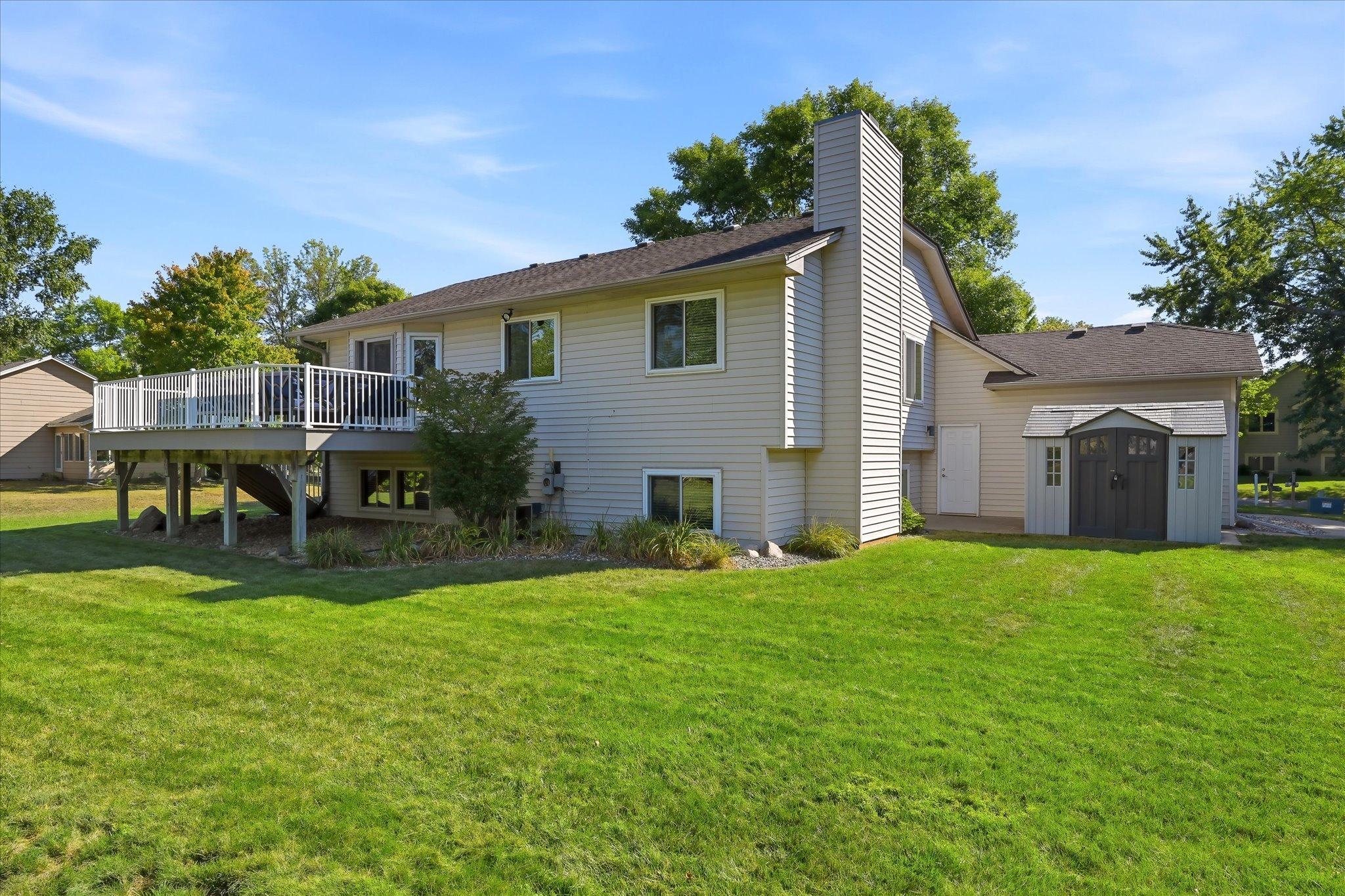 main property photo 32