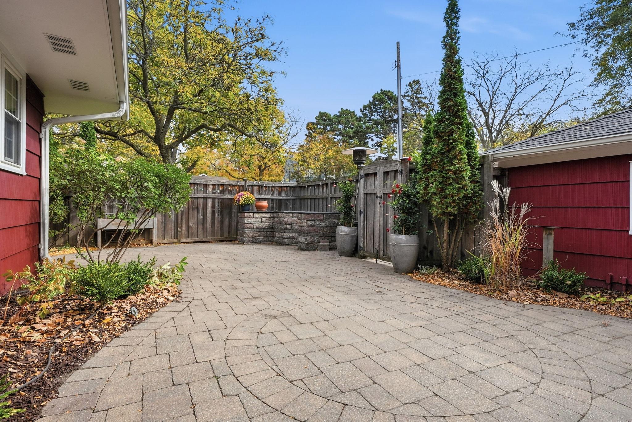 main property photo 64