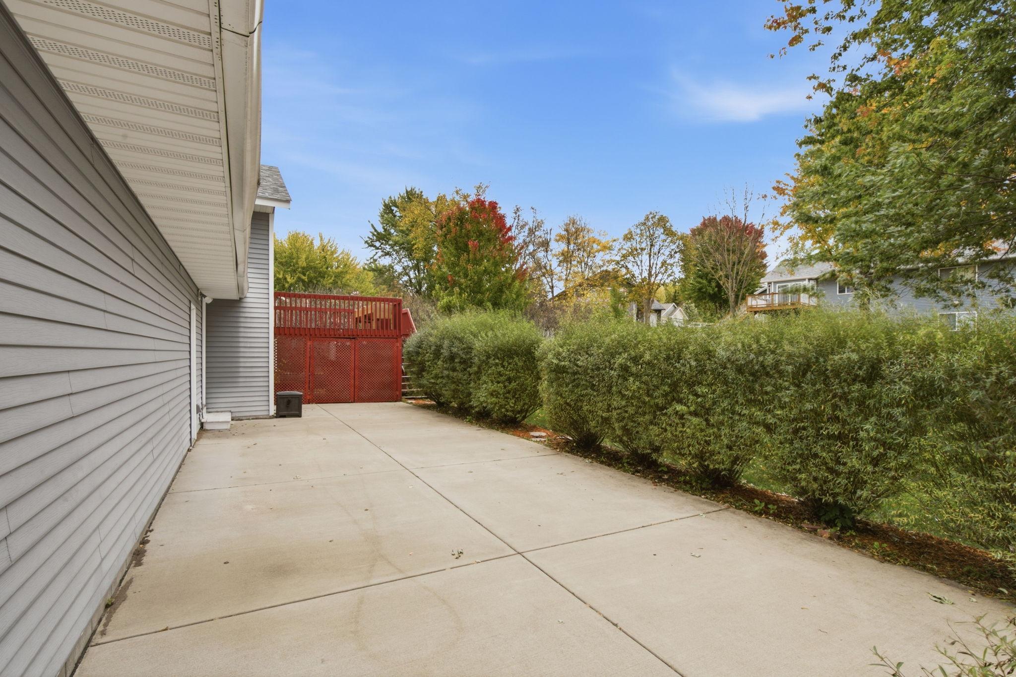 main property photo 23