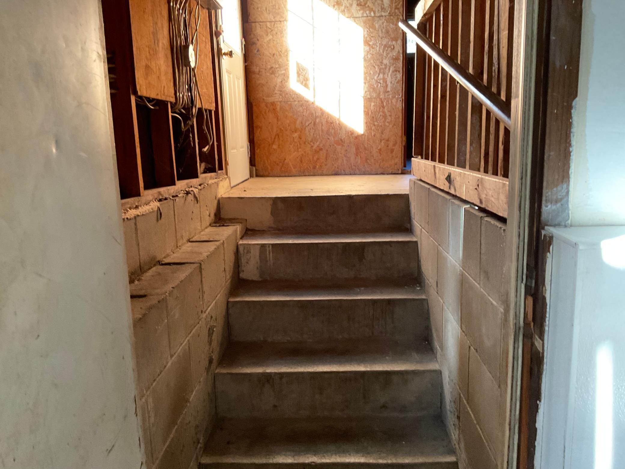 main property photo 50