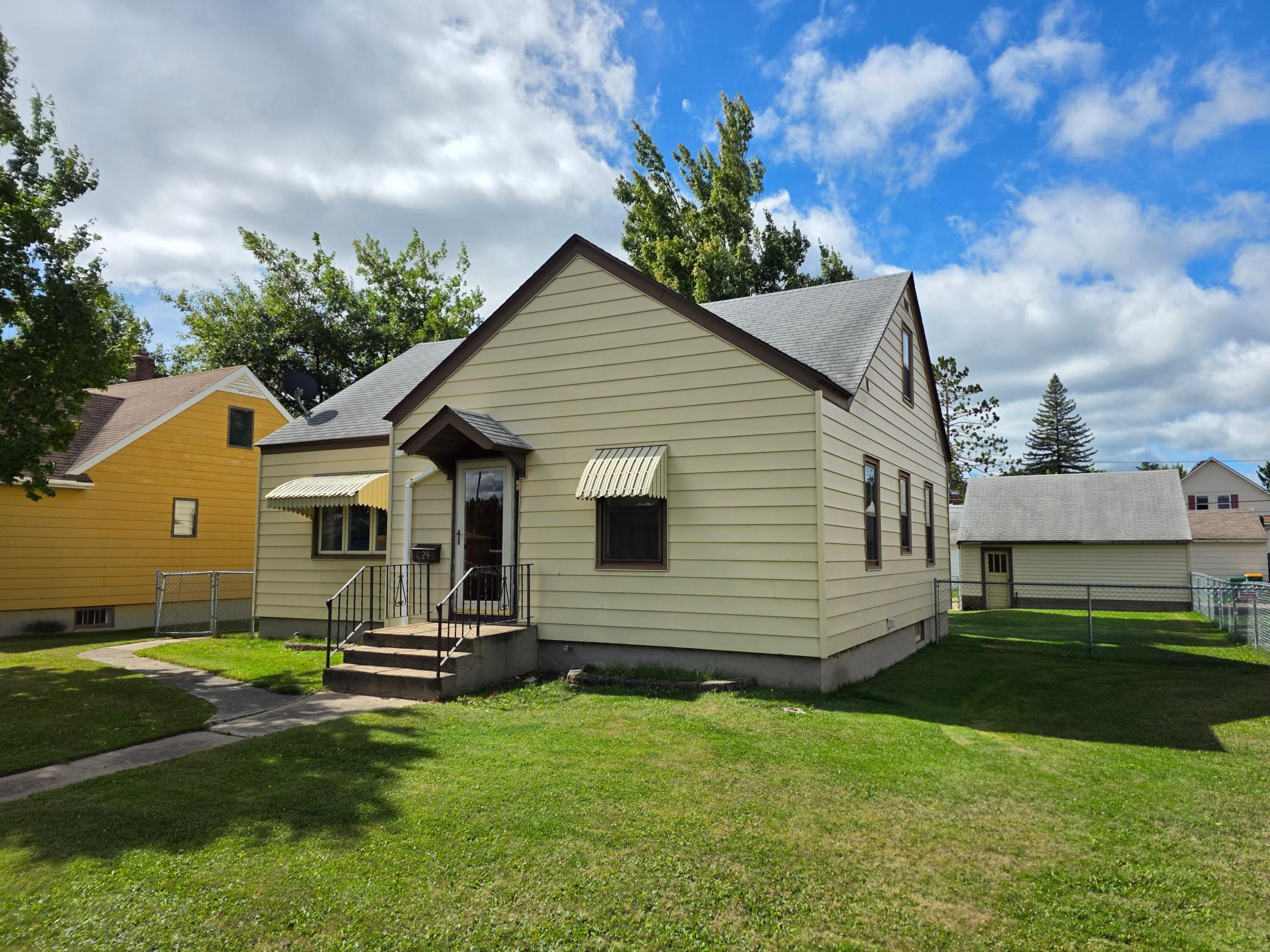 main property photo 1