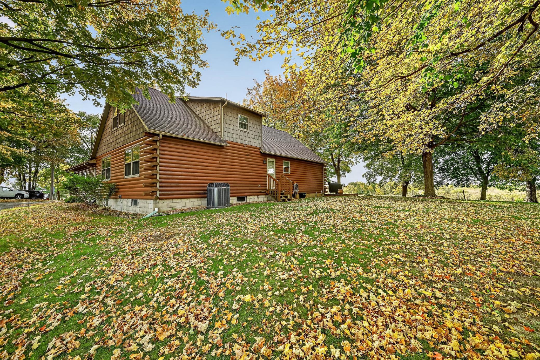 main property photo 28